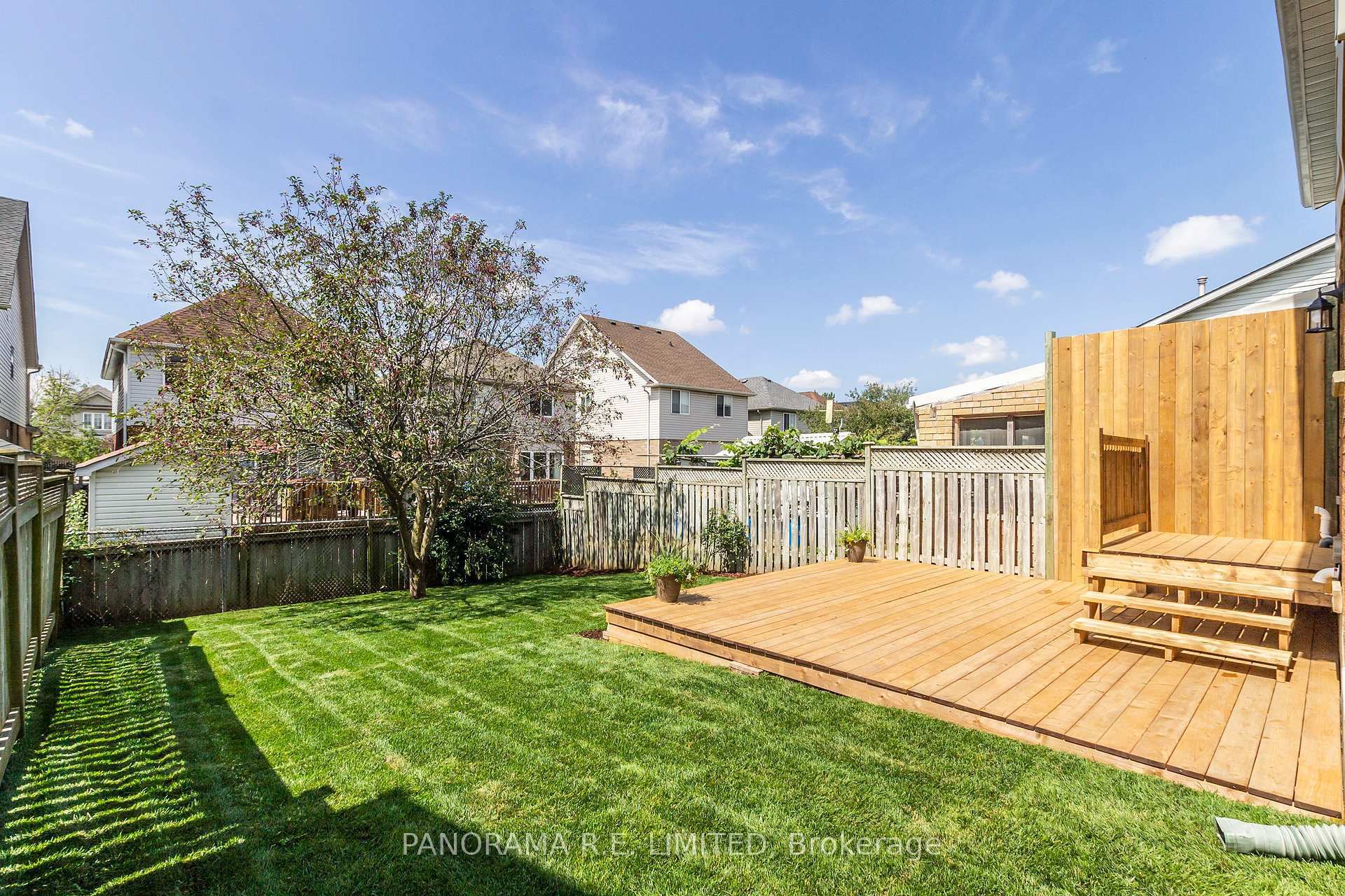 Photo 17 of 159 Northview Heights Drive, Cambridge, Greenway-Chaplin — HOMEH