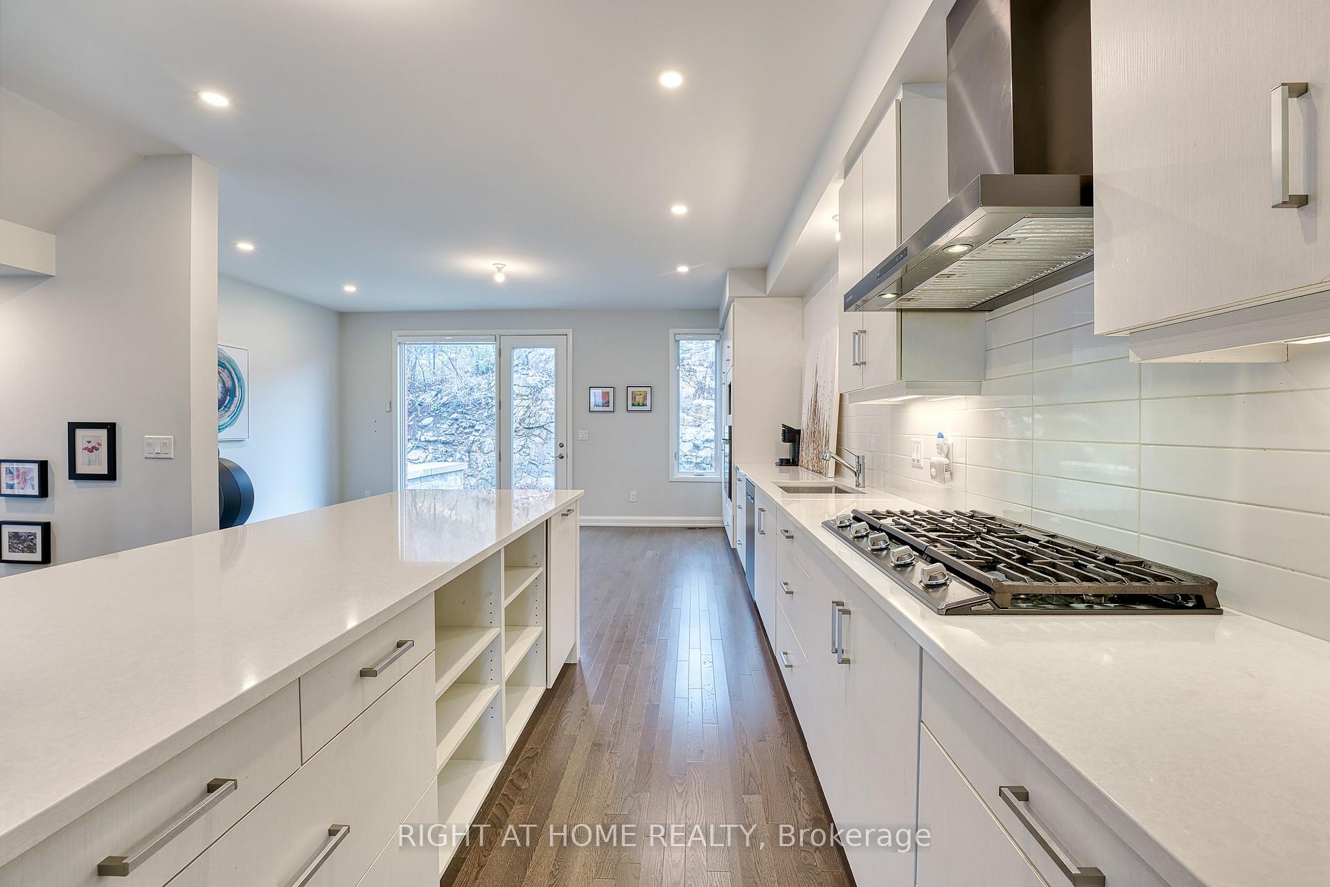Photo 8 of 153 Boundstone Way, Ottawa, Kanata - Kanata Lakes/Heritage Hills — HOMEH