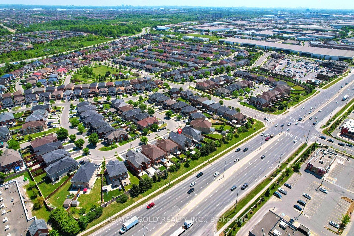 Photo 49 of 34 Jingle Crescent, Brampton, Gore Industrial North — HOMEH