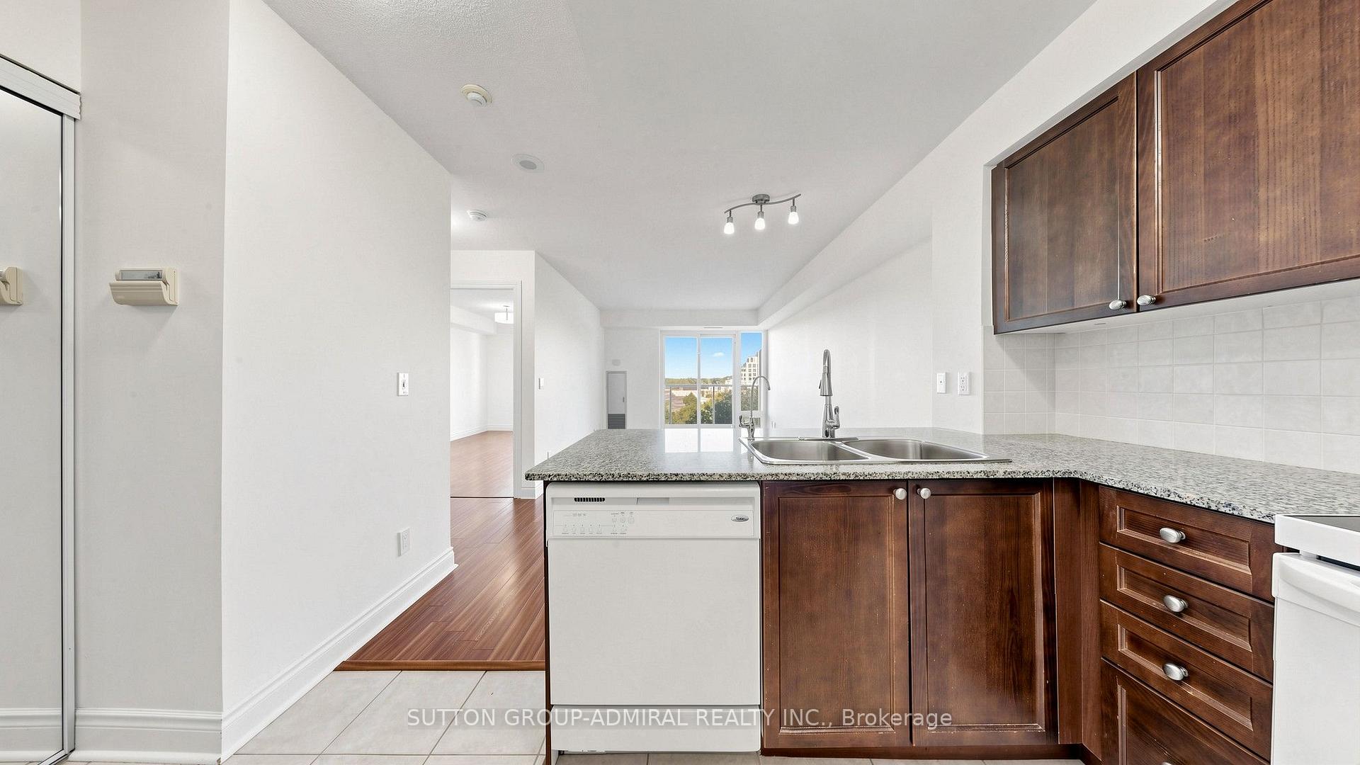 Photo of Unit 806, 7 North Park Road
