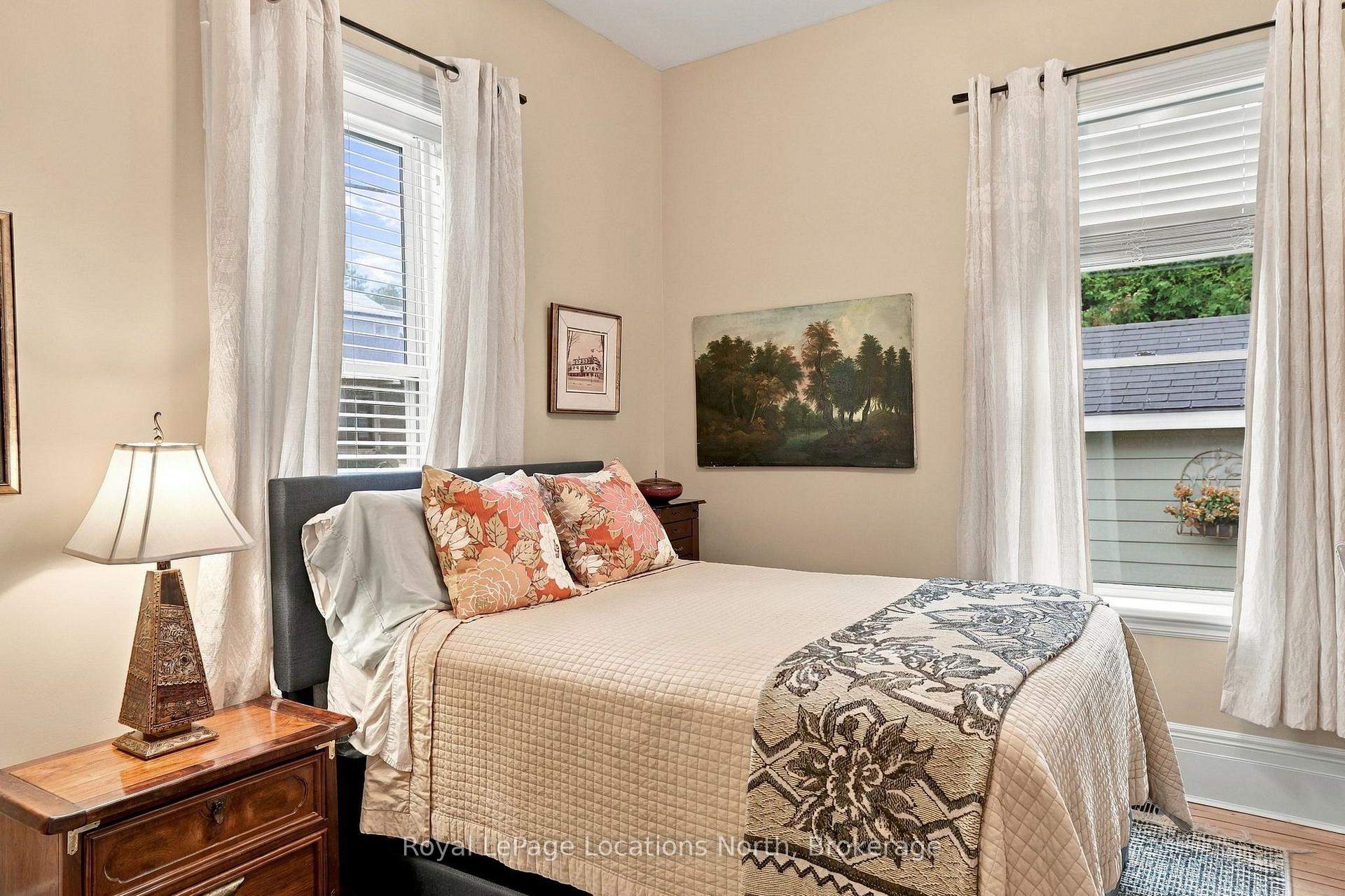 Photo 13 of 264 Saint Paul Street, Collingwood — HOMEH