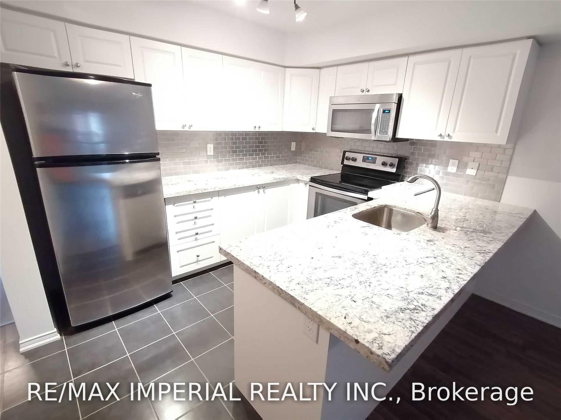 Photo 9 of Unit 11, 2444 Post Road, Oakville, River Oaks — HOMEH