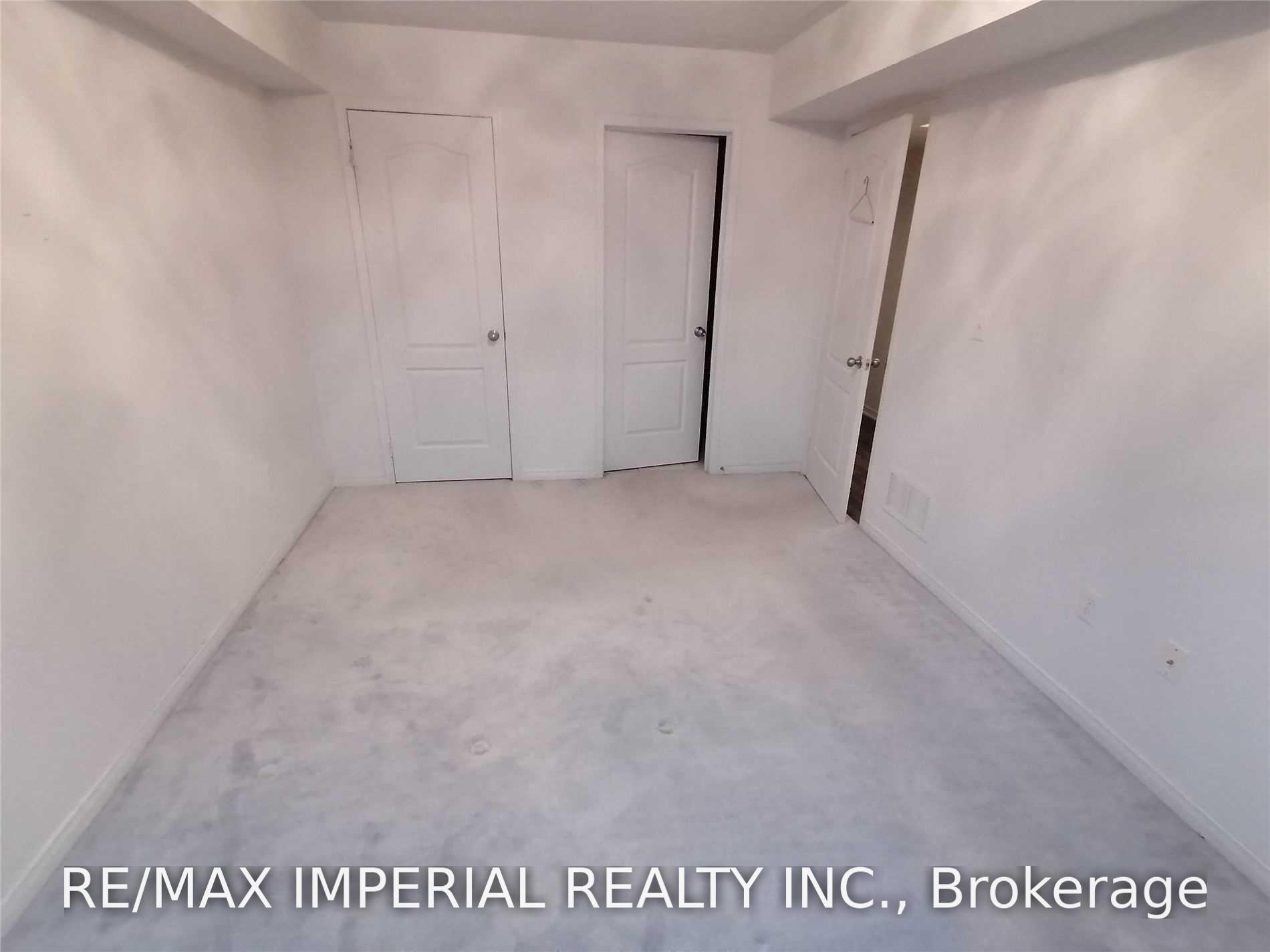 Photo 16 of Unit 11, 2444 Post Road, Oakville, River Oaks — HOMEH