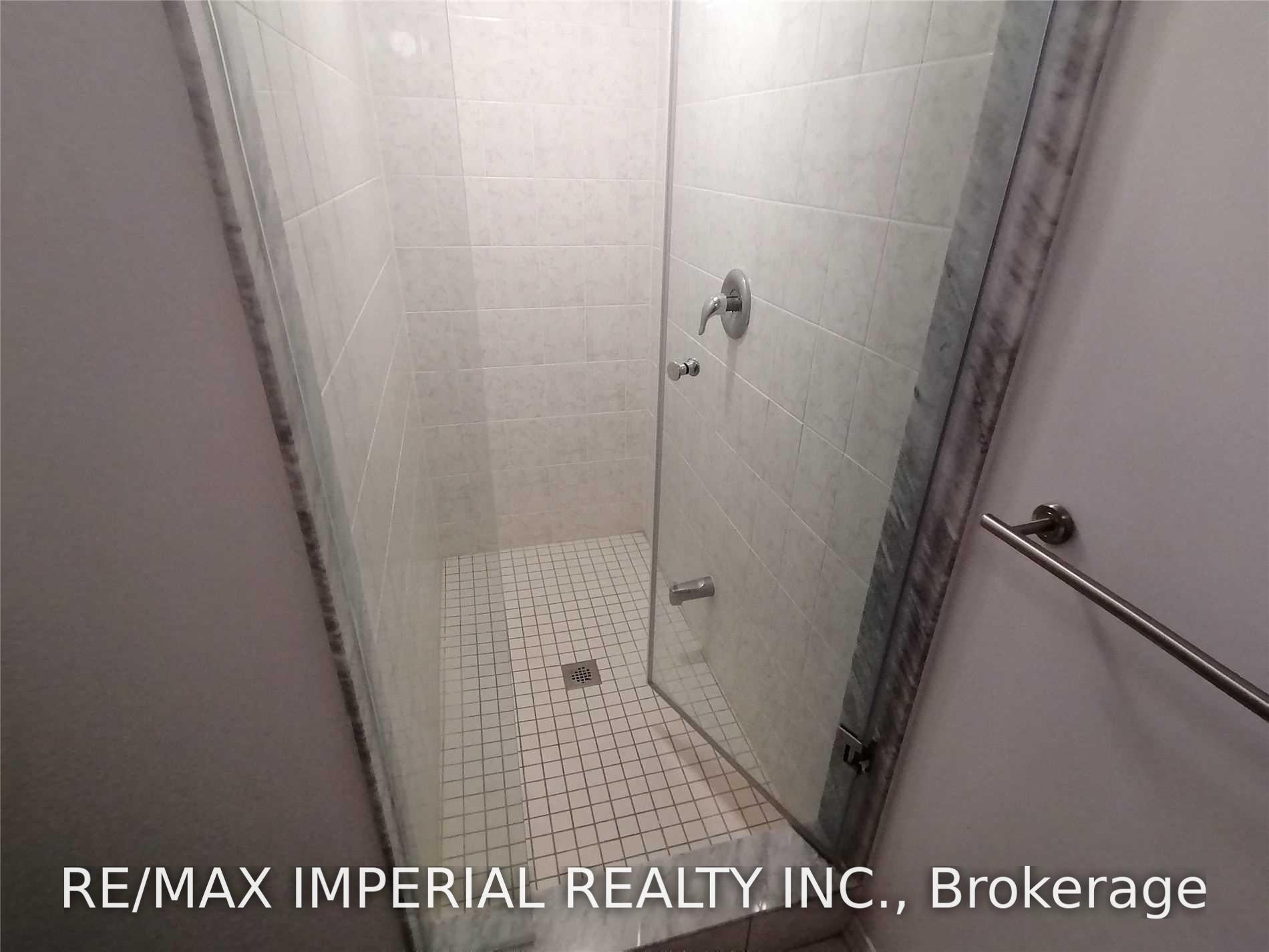 Photo 19 of Unit 11, 2444 Post Road, Oakville, River Oaks — HOMEH