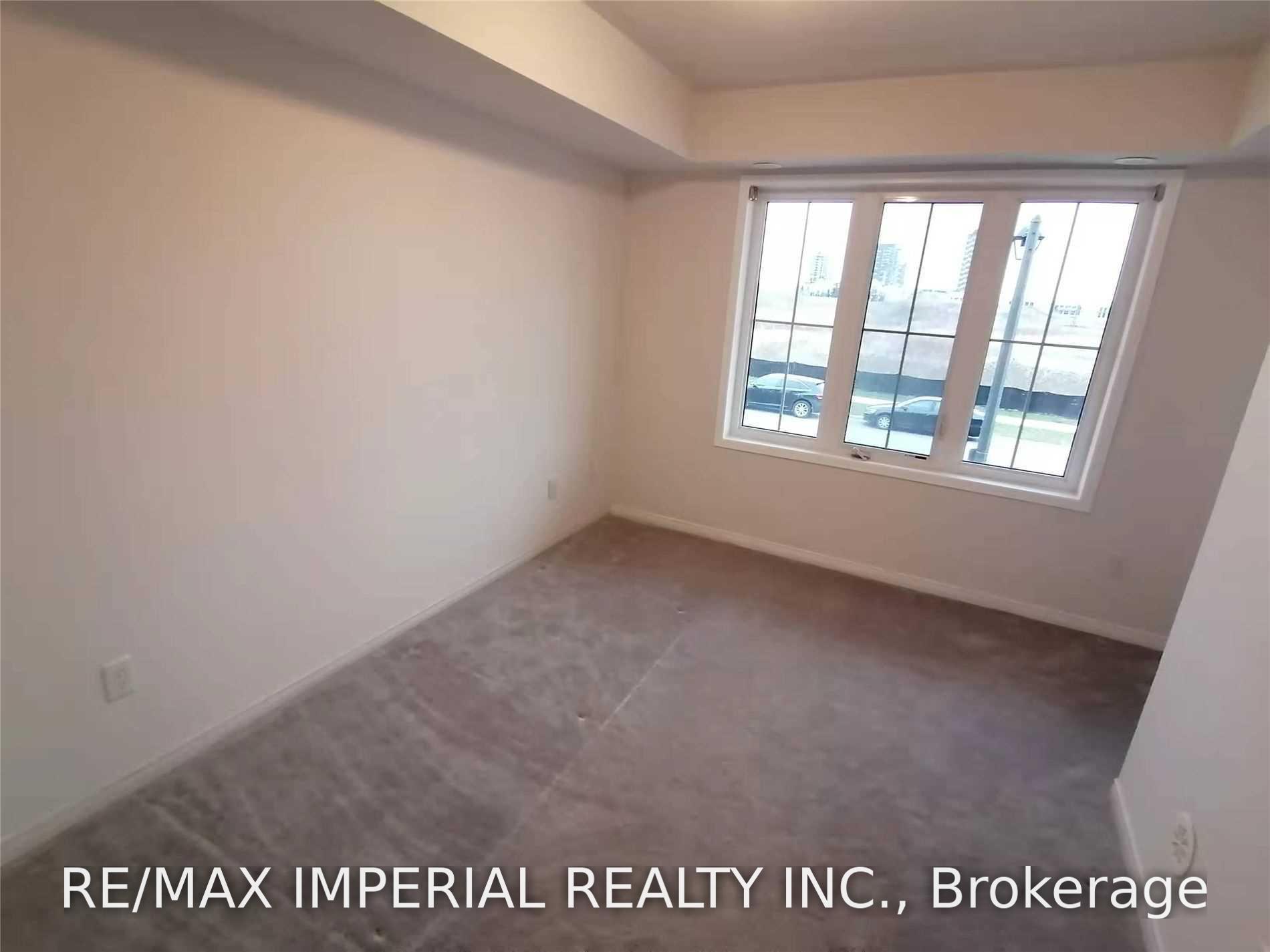 Photo 20 of Unit 11, 2444 Post Road, Oakville, River Oaks — HOMEH