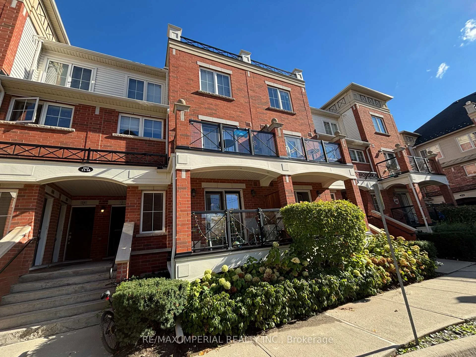 Photo 1 of Unit 11, 2444 Post Road, Oakville, River Oaks — HOMEH