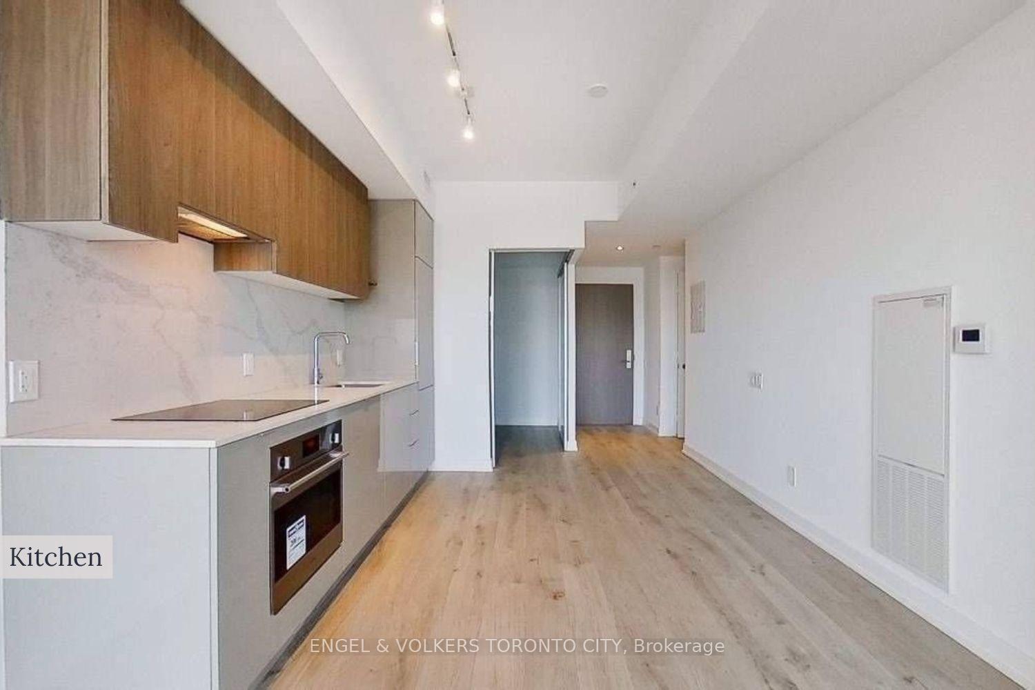 Photo 7 of Unit 4211, 161 Roehampton Avenue, Toronto, Mount Pleasant West — HOMEH