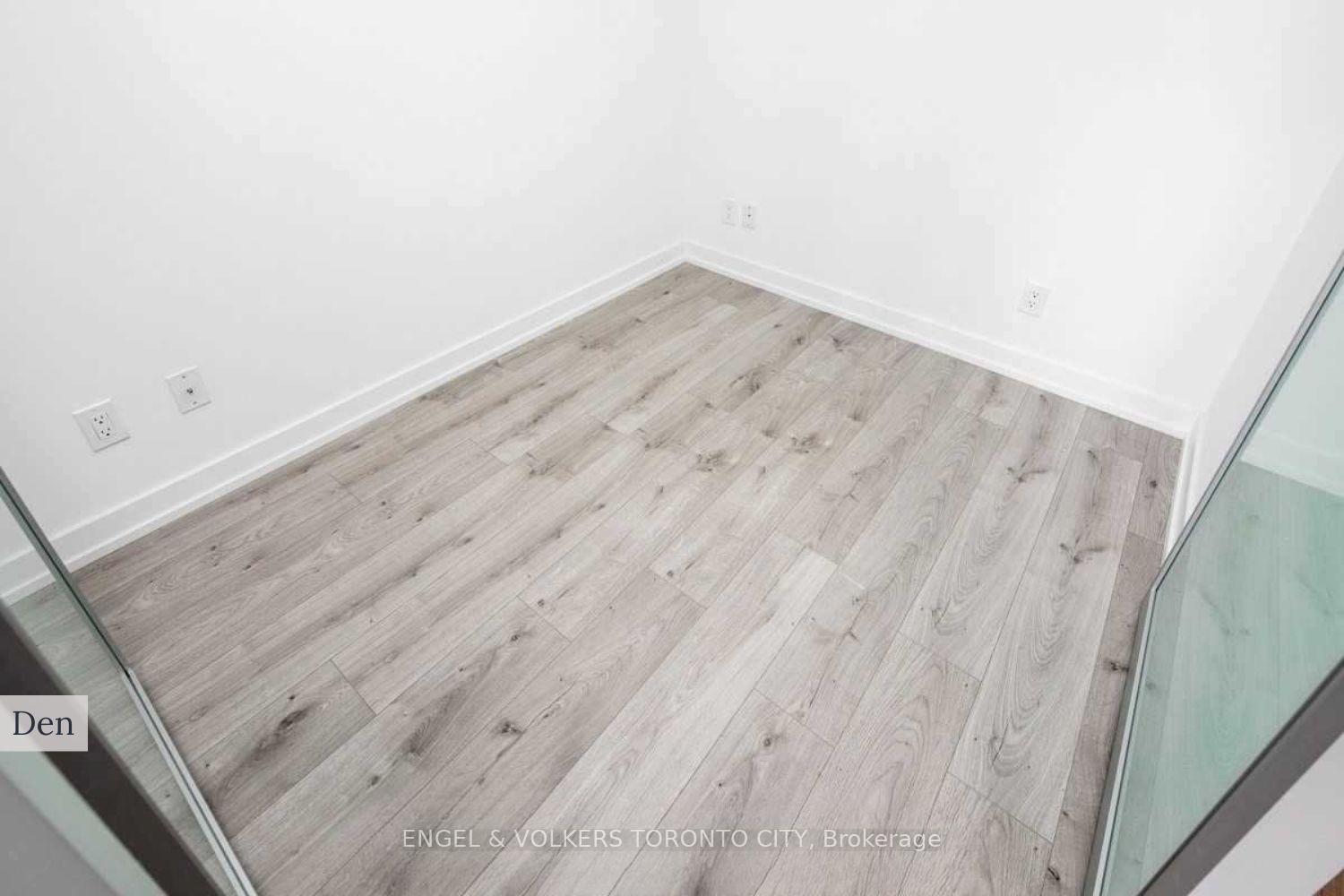 Photo 11 of Unit 4211, 161 Roehampton Avenue, Toronto, Mount Pleasant West — HOMEH