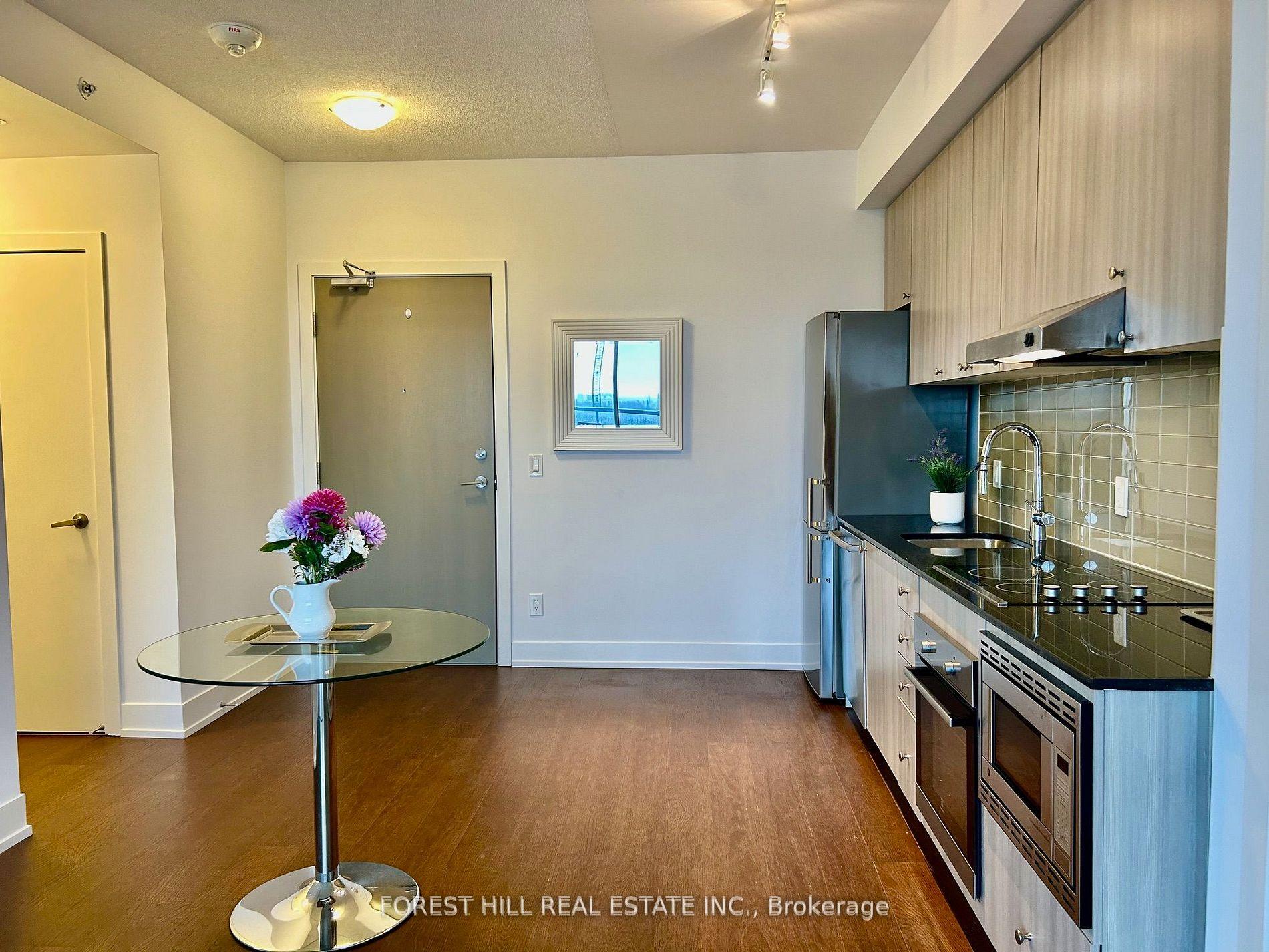 Photo 6 of Unit 716, 7 Kenaston Garden, North York, Bayview Village — HOMEH