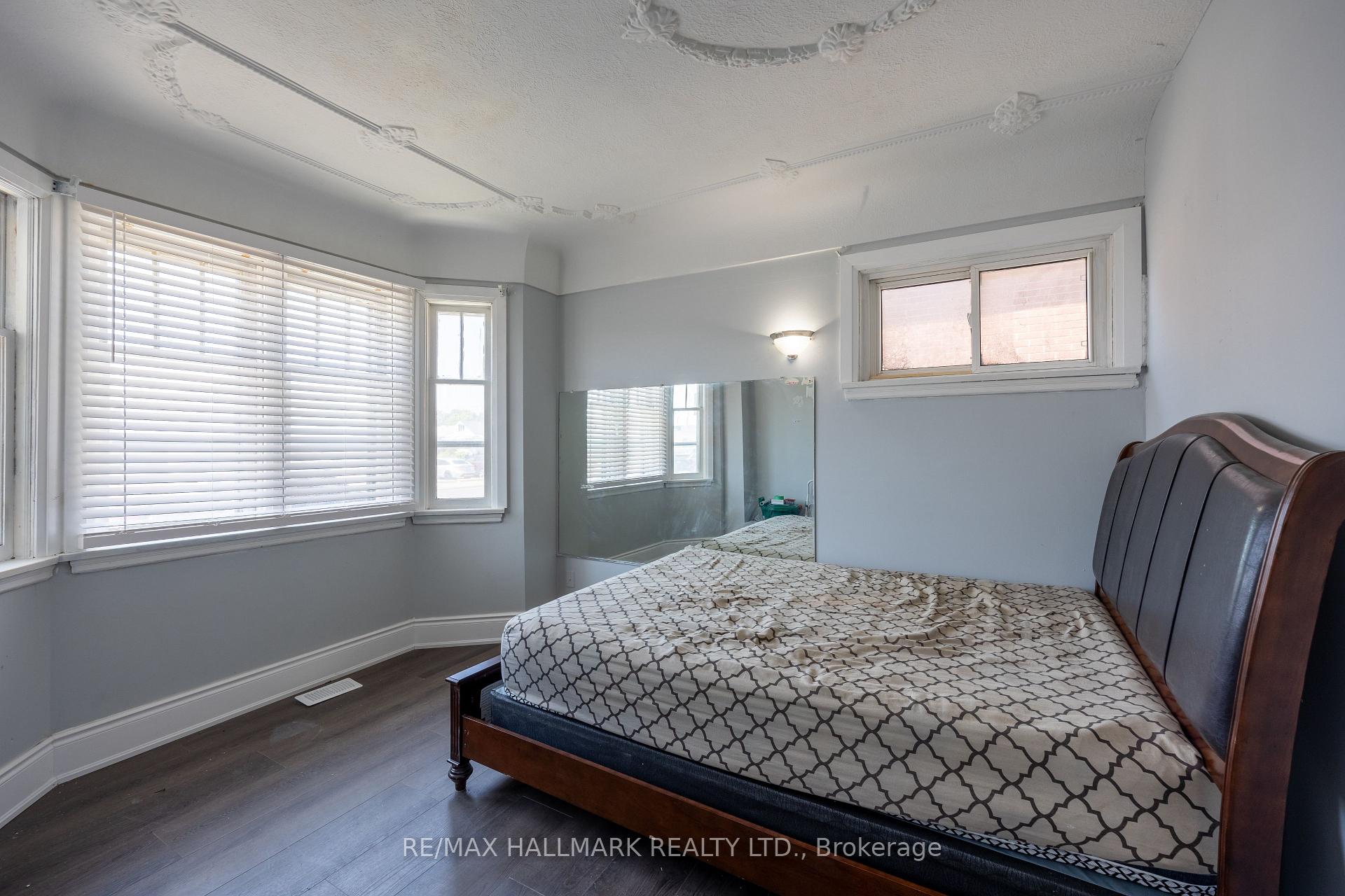 Photo 7 of 559 Ritson Road S, Oshawa, Central — HOMEH