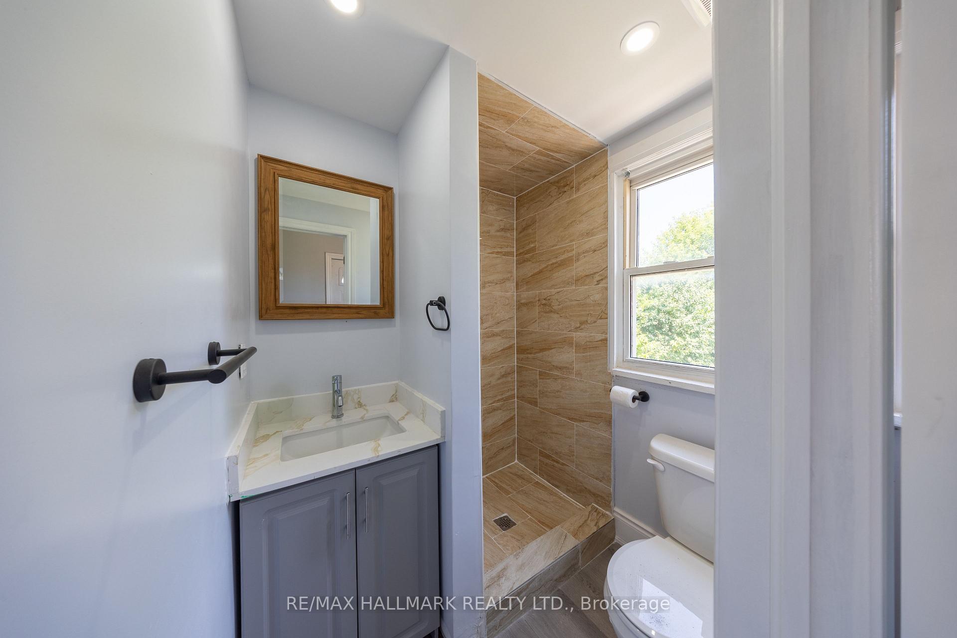 Photo 14 of 559 Ritson Road S, Oshawa, Central — HOMEH