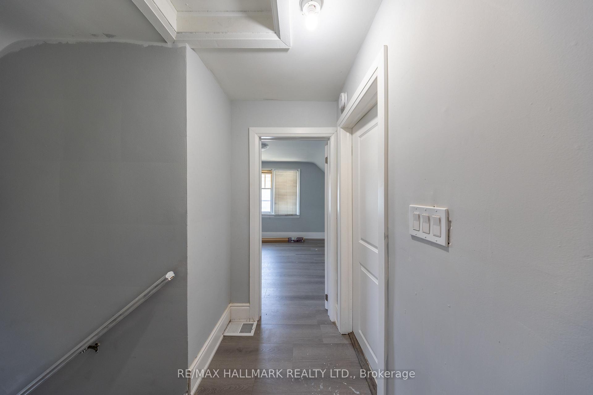 Photo 17 of 559 Ritson Road S, Oshawa, Central — HOMEH