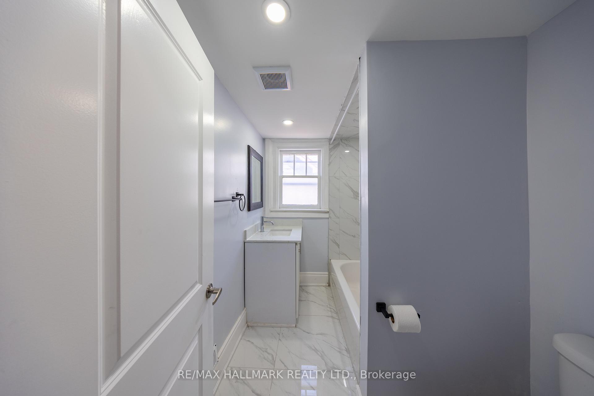 Photo 18 of 559 Ritson Road S, Oshawa, Central — HOMEH