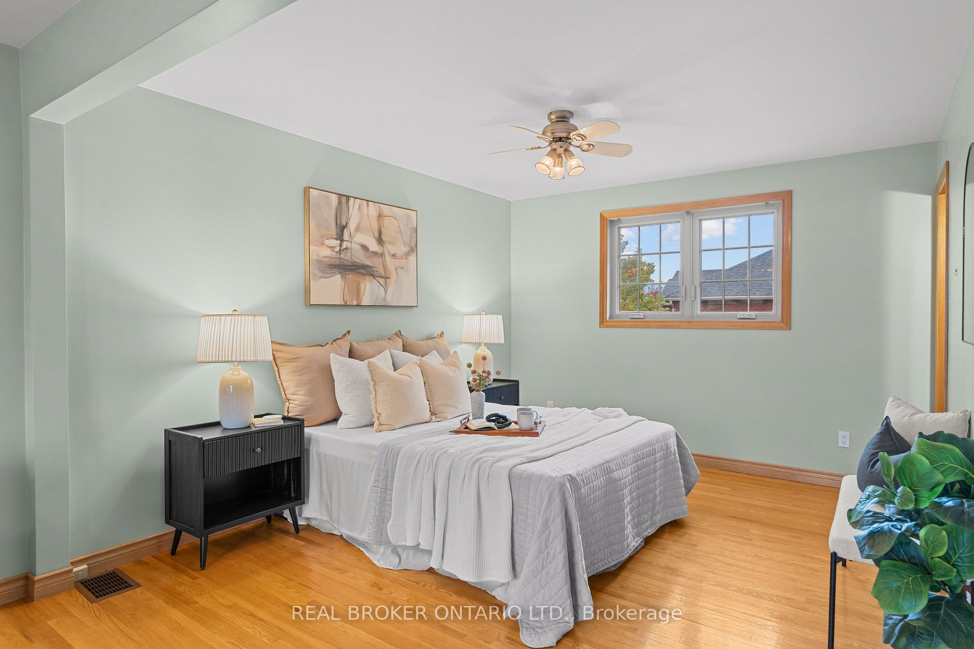 Photo 30 of 804 Pinewood Drive, Peterborough, Otonabee Ward 1 — HOMEH