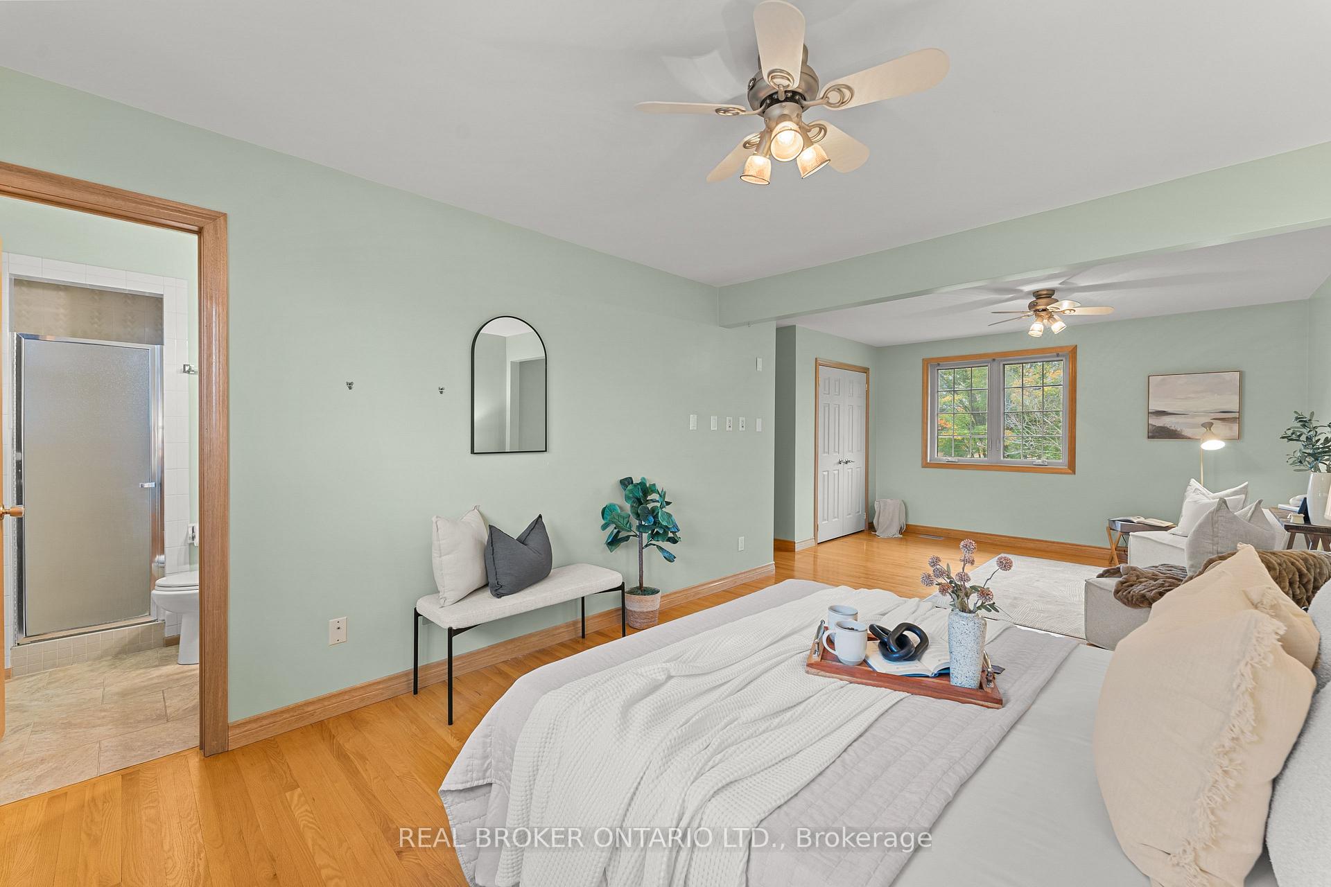 Photo 33 of 804 Pinewood Drive, Peterborough, Otonabee Ward 1 — HOMEH