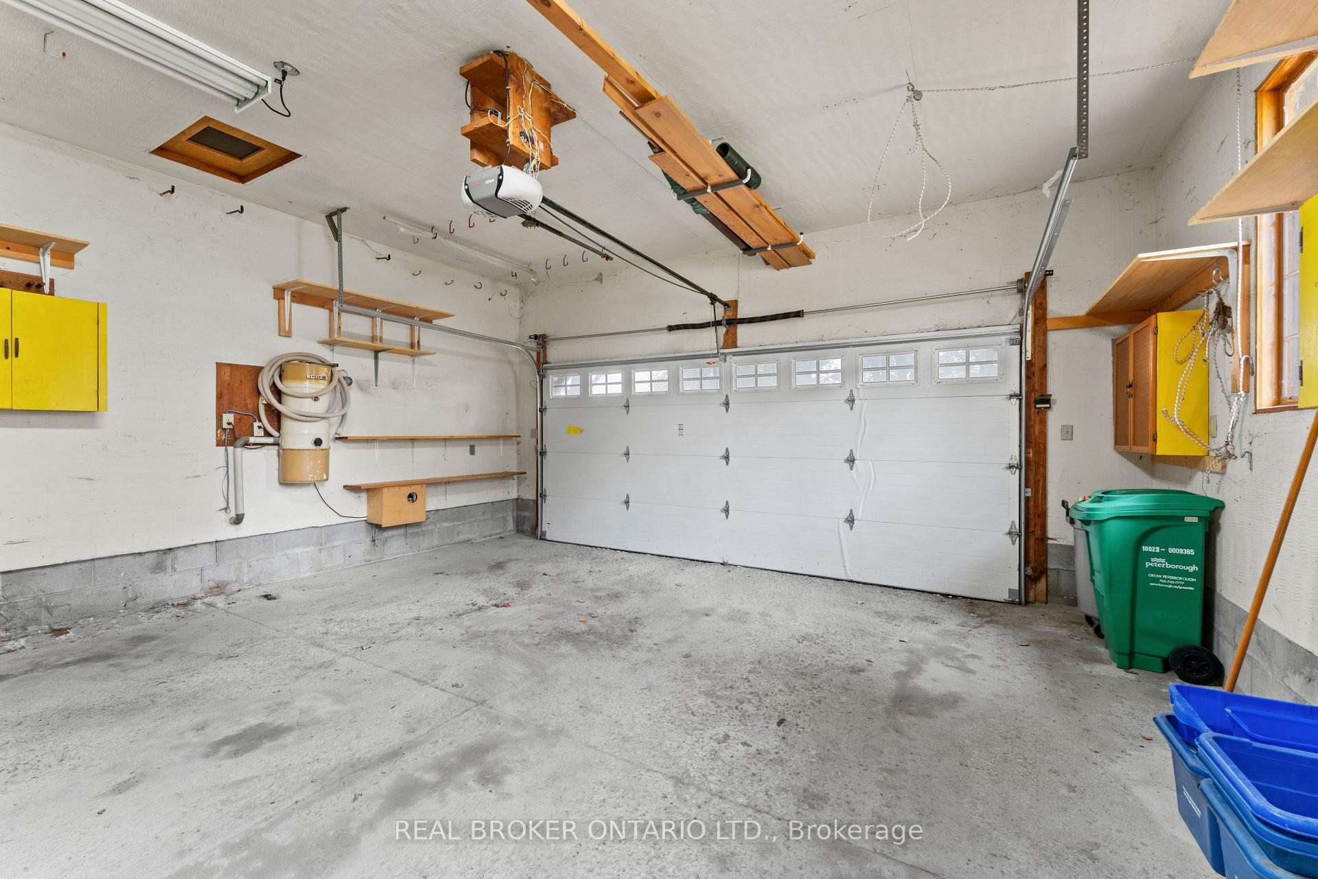 Photo 41 of 804 Pinewood Drive, Peterborough, Otonabee Ward 1 — HOMEH