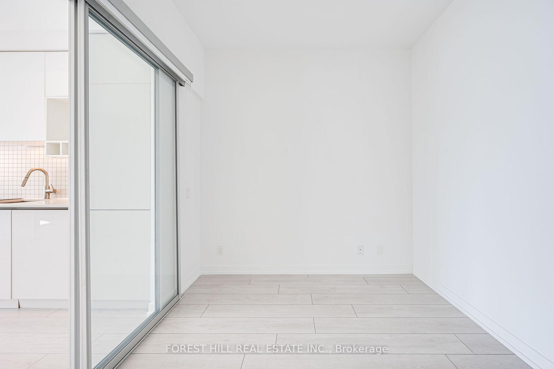 Photo 11 of Unit 1506, 5 Buttermill Avenue, Vaughan, Vaughan Corporate Centre — HOMEH
