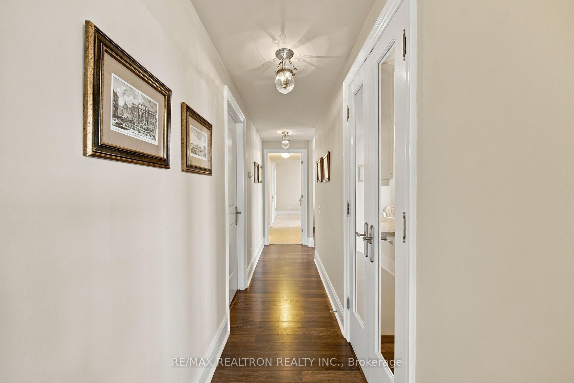 Photo 23 of Unit 702, 10101 Yonge Street, Richmond Hill, Crosby — HOMEH