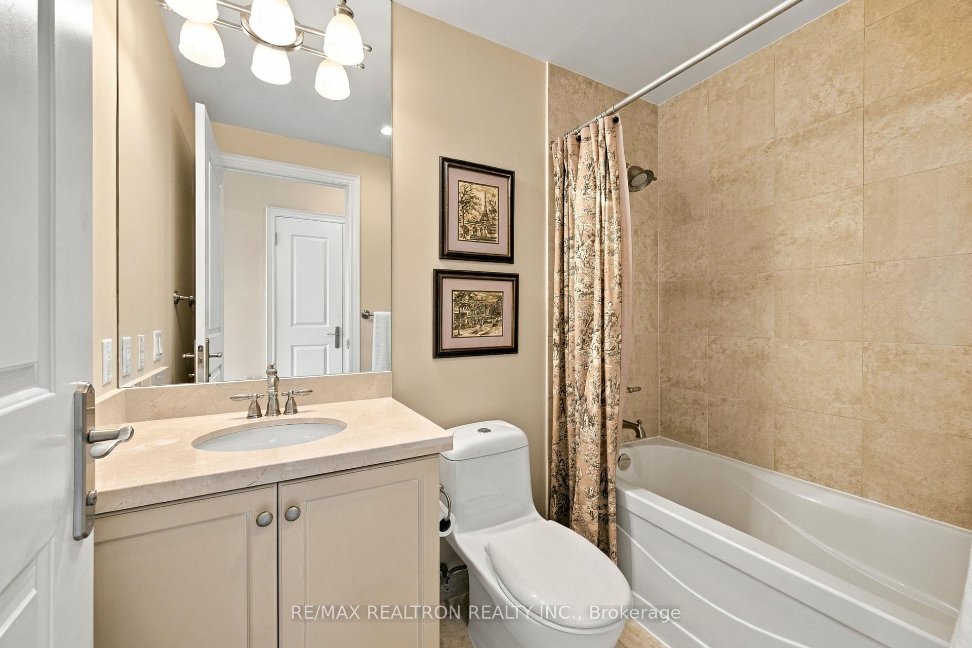 Photo 30 of Unit 702, 10101 Yonge Street, Richmond Hill, Crosby — HOMEH