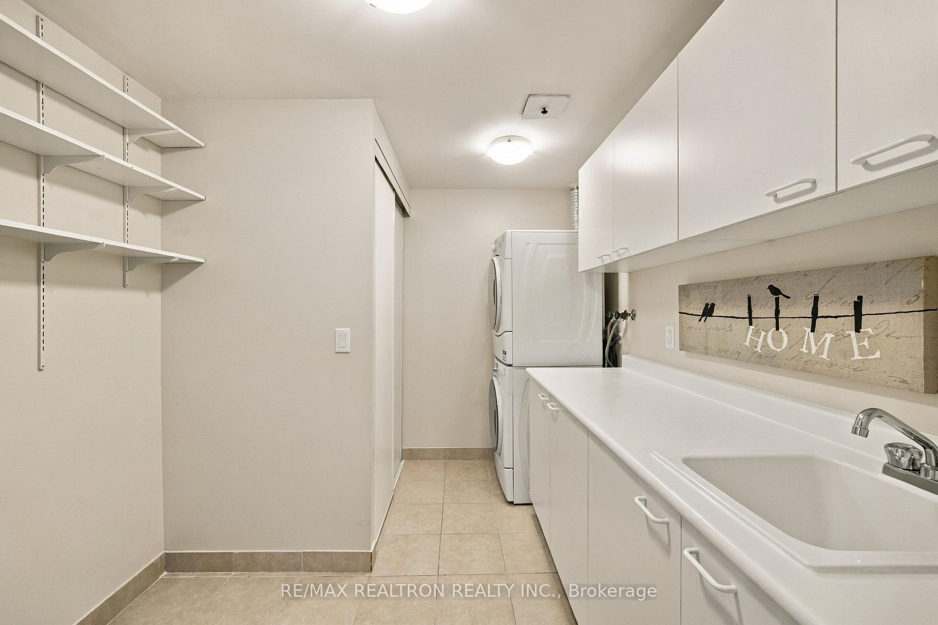 Photo 31 of Unit 702, 10101 Yonge Street, Richmond Hill, Crosby — HOMEH