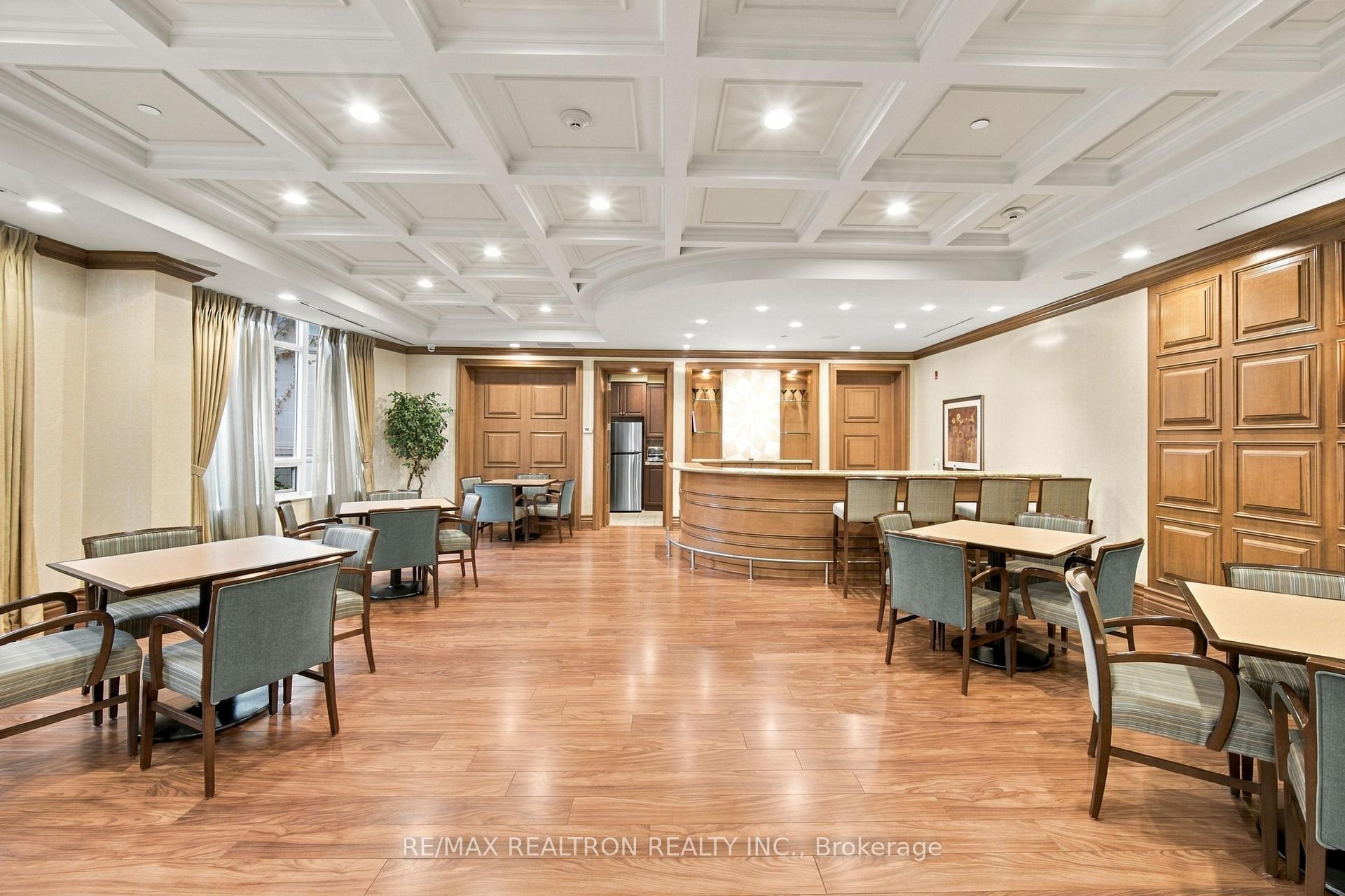Photo 37 of Unit 702, 10101 Yonge Street, Richmond Hill, Crosby — HOMEH