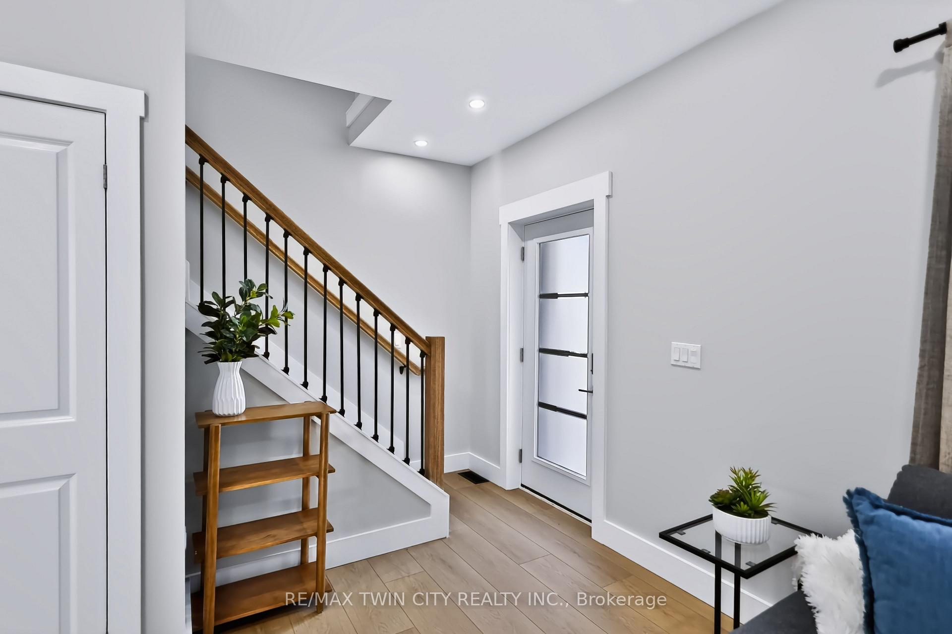 Photo 3 of 9 Walter Street, Brantford, Eagle Place East — HOMEH