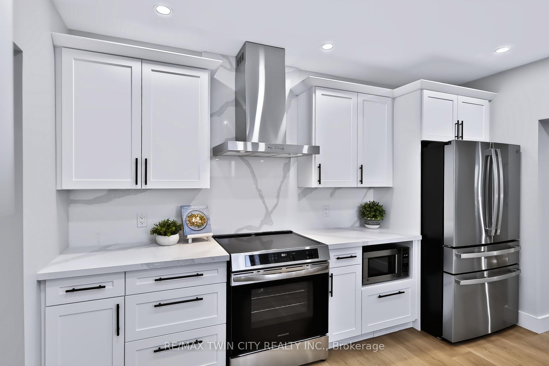 Photo 13 of 9 Walter Street, Brantford, Eagle Place East — HOMEH