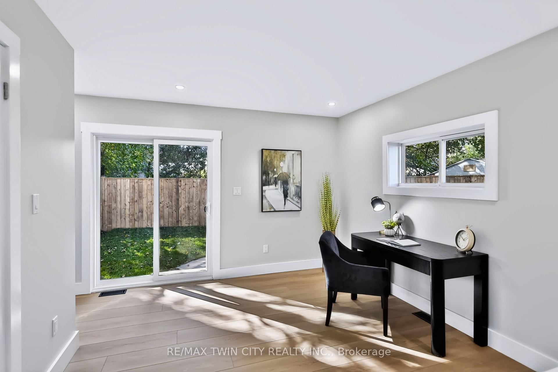 Photo 14 of 9 Walter Street, Brantford, Eagle Place East — HOMEH
