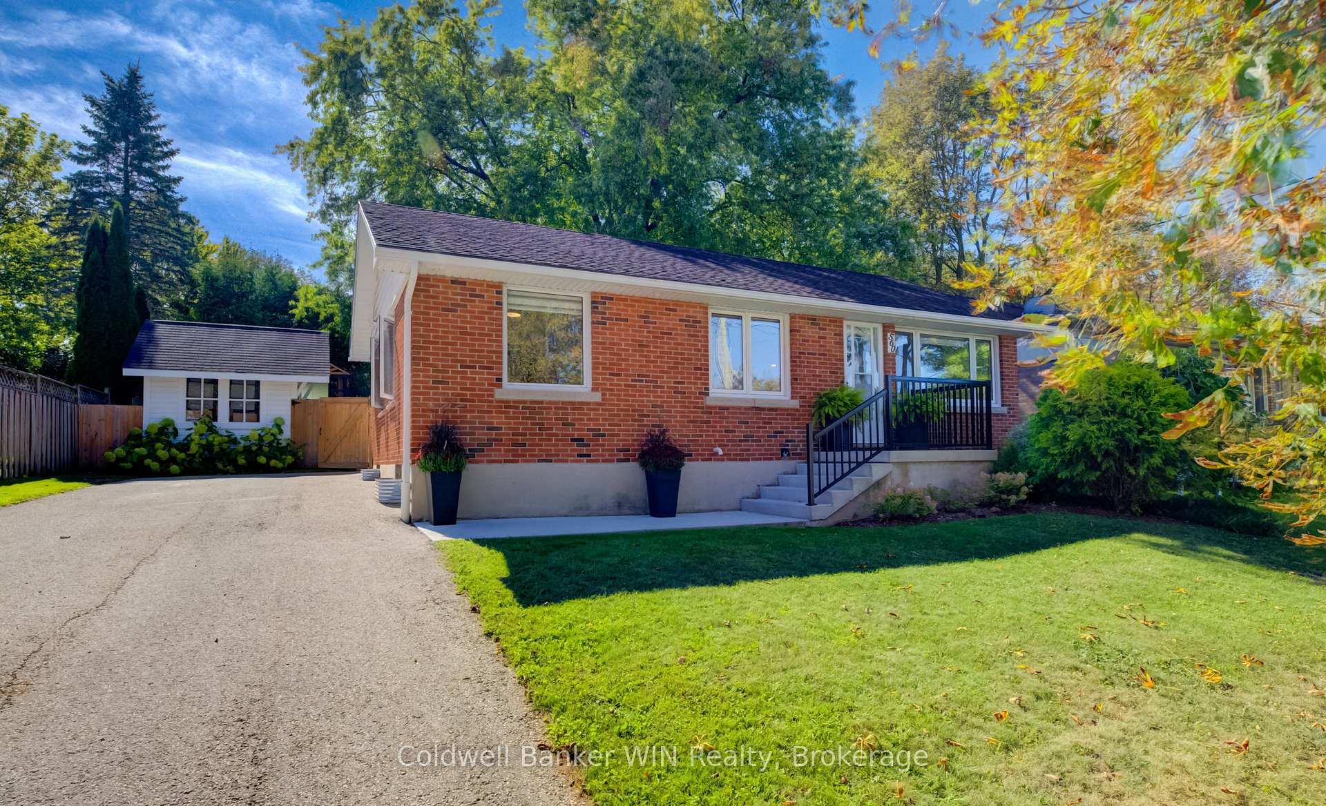 Photo of 560 Waterloo Street