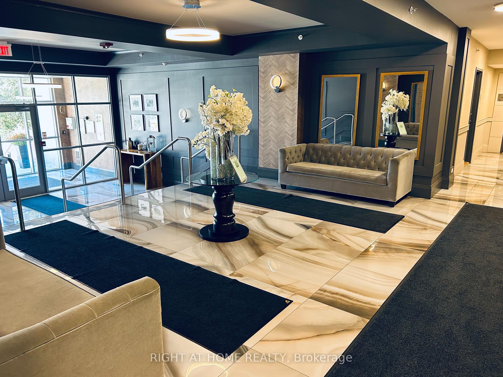 Photo 5 of Unit 207, 8302 Islington Avenue, Vaughan, Islington Woods — HOMEH