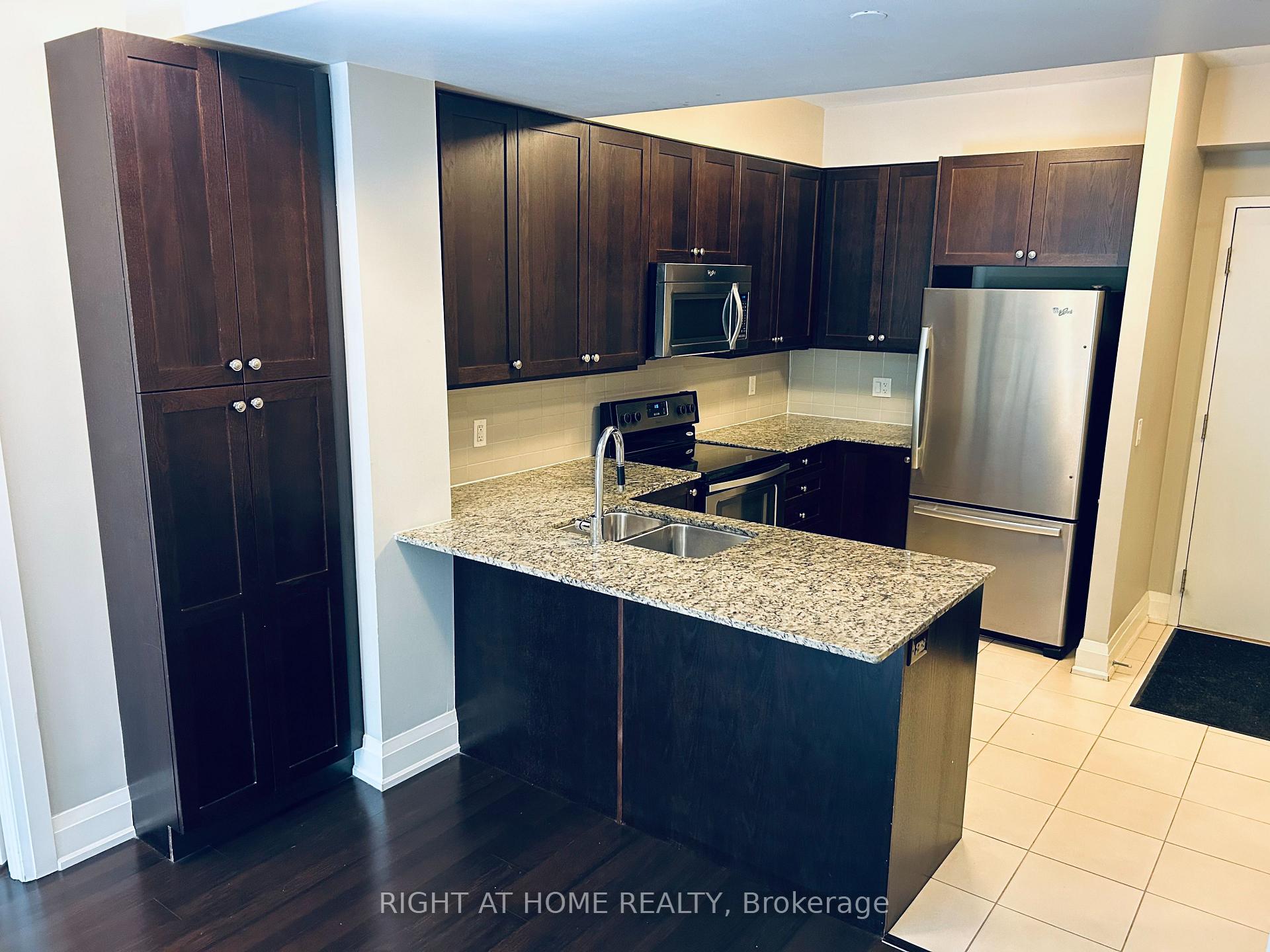 Photo 7 of Unit 207, 8302 Islington Avenue, Vaughan, Islington Woods — HOMEH
