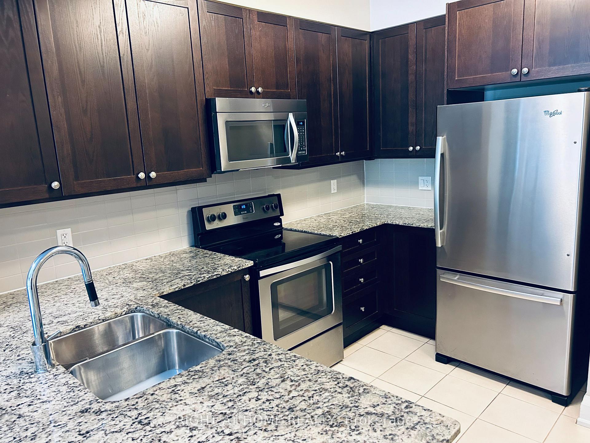 Photo 8 of Unit 207, 8302 Islington Avenue, Vaughan, Islington Woods — HOMEH