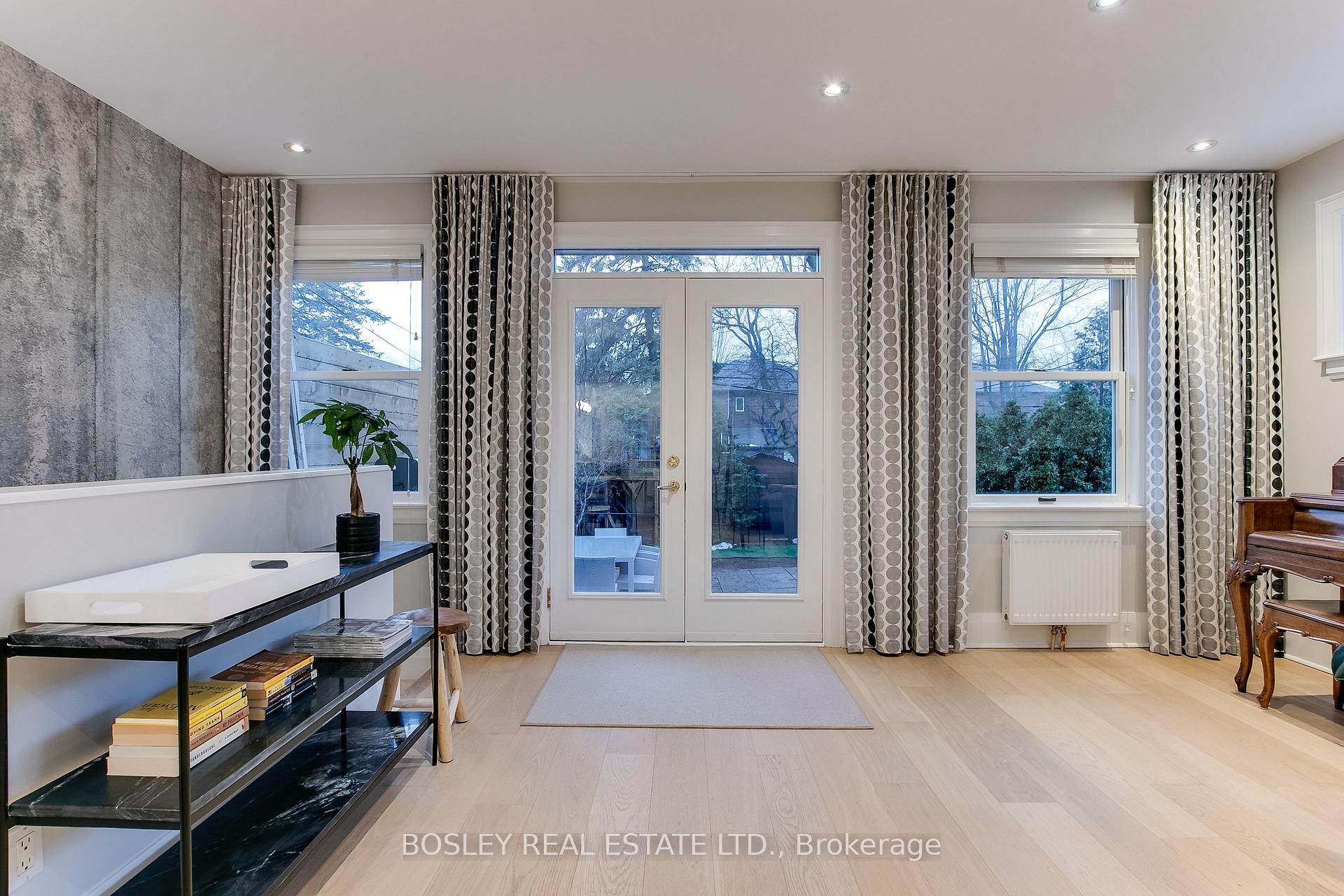 Photo 23 of 42 Thurston Road, Toronto, Mount Pleasant East — HOMEH