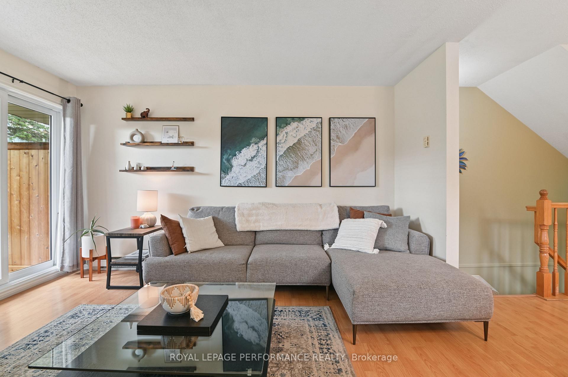 Photo 10 of Unit 6, 266 Briston Private, Ottawa, Hunt Club Park — HOMEH