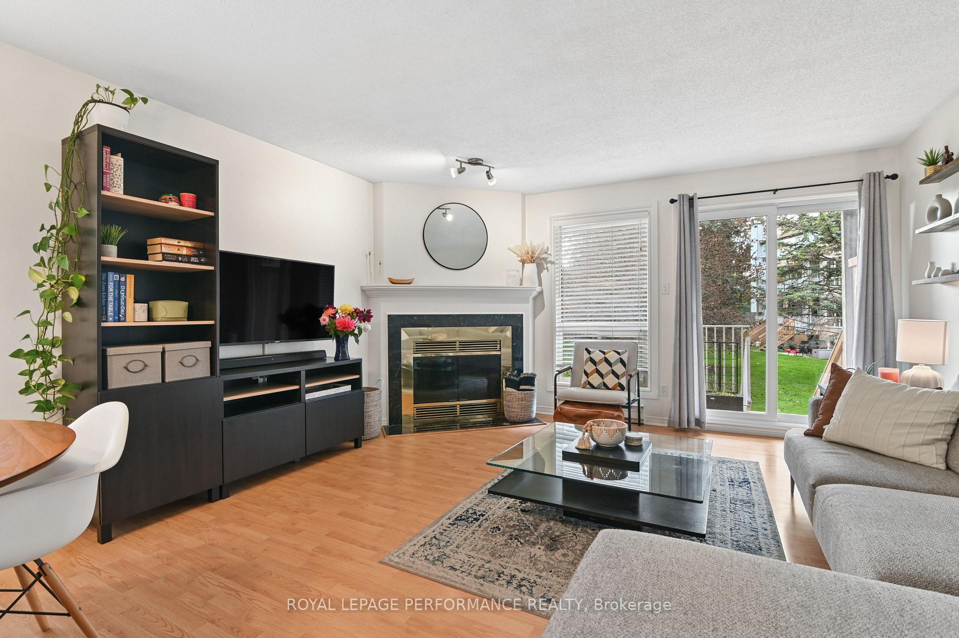 Photo 14 of Unit 6, 266 Briston Private, Ottawa, Hunt Club Park — HOMEH