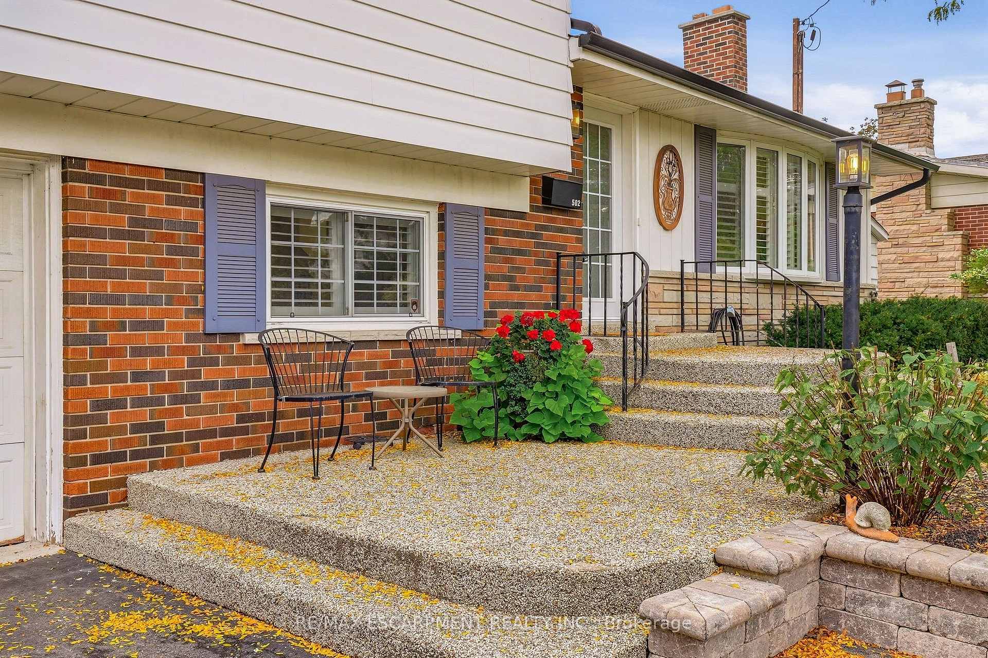 Photo 2 of 502 Karen Drive, Burlington, Brant — HOMEH