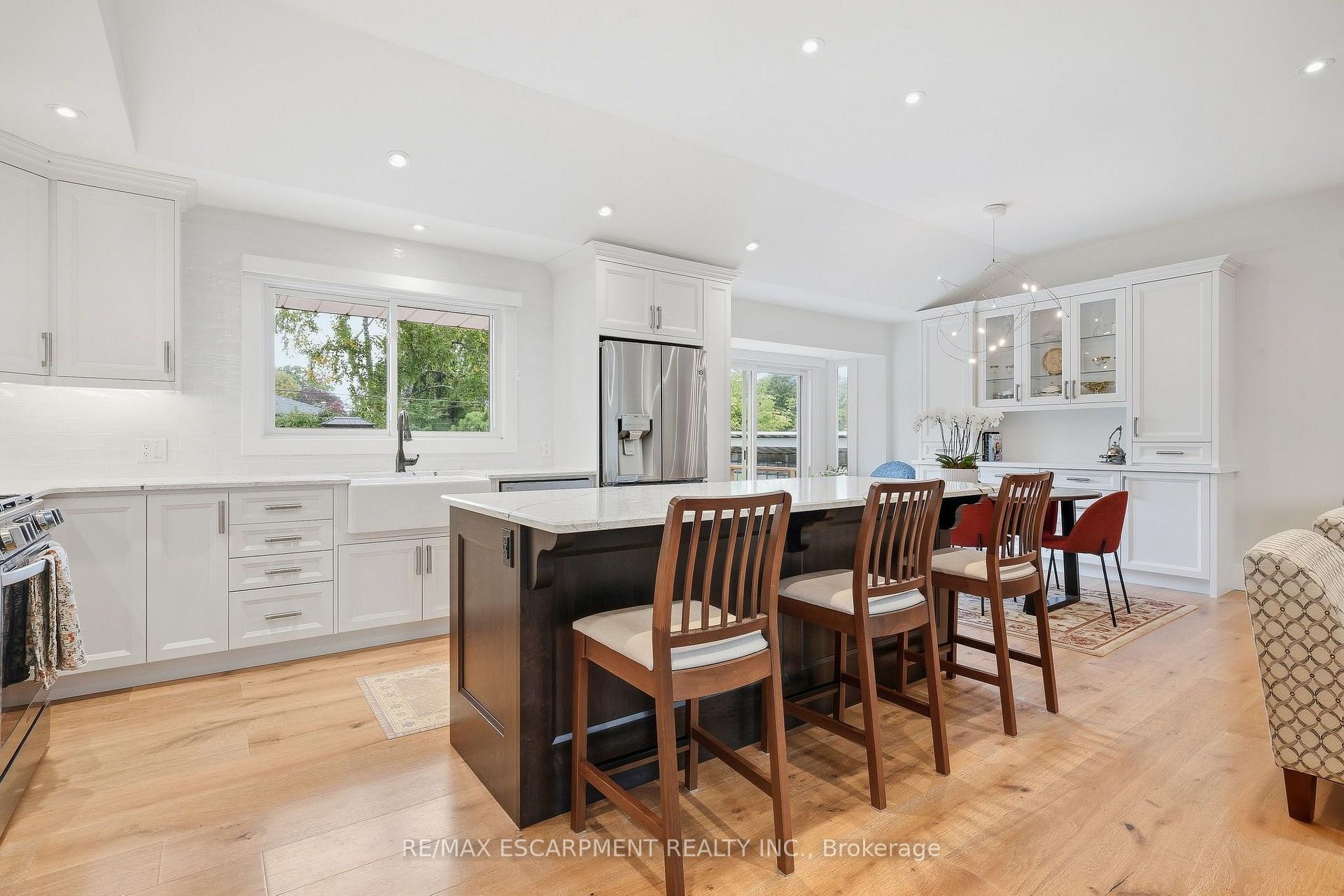 Photo 8 of 502 Karen Drive, Burlington, Brant — HOMEH