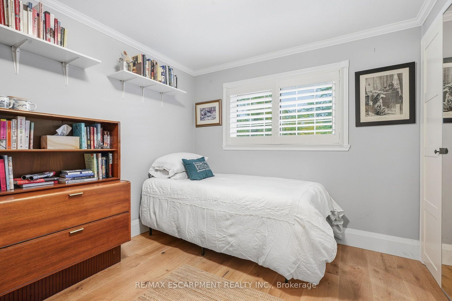 Photo 11 of 502 Karen Drive, Burlington, Brant — HOMEH