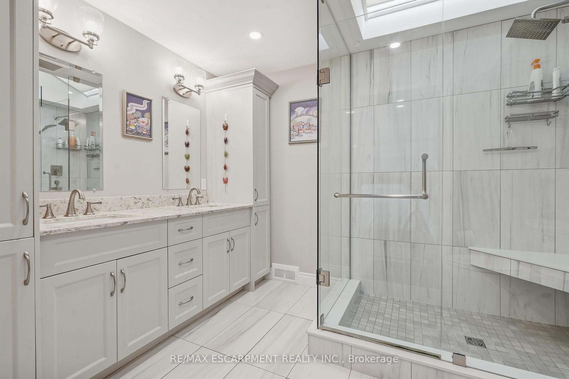 Photo 15 of 502 Karen Drive, Burlington, Brant — HOMEH