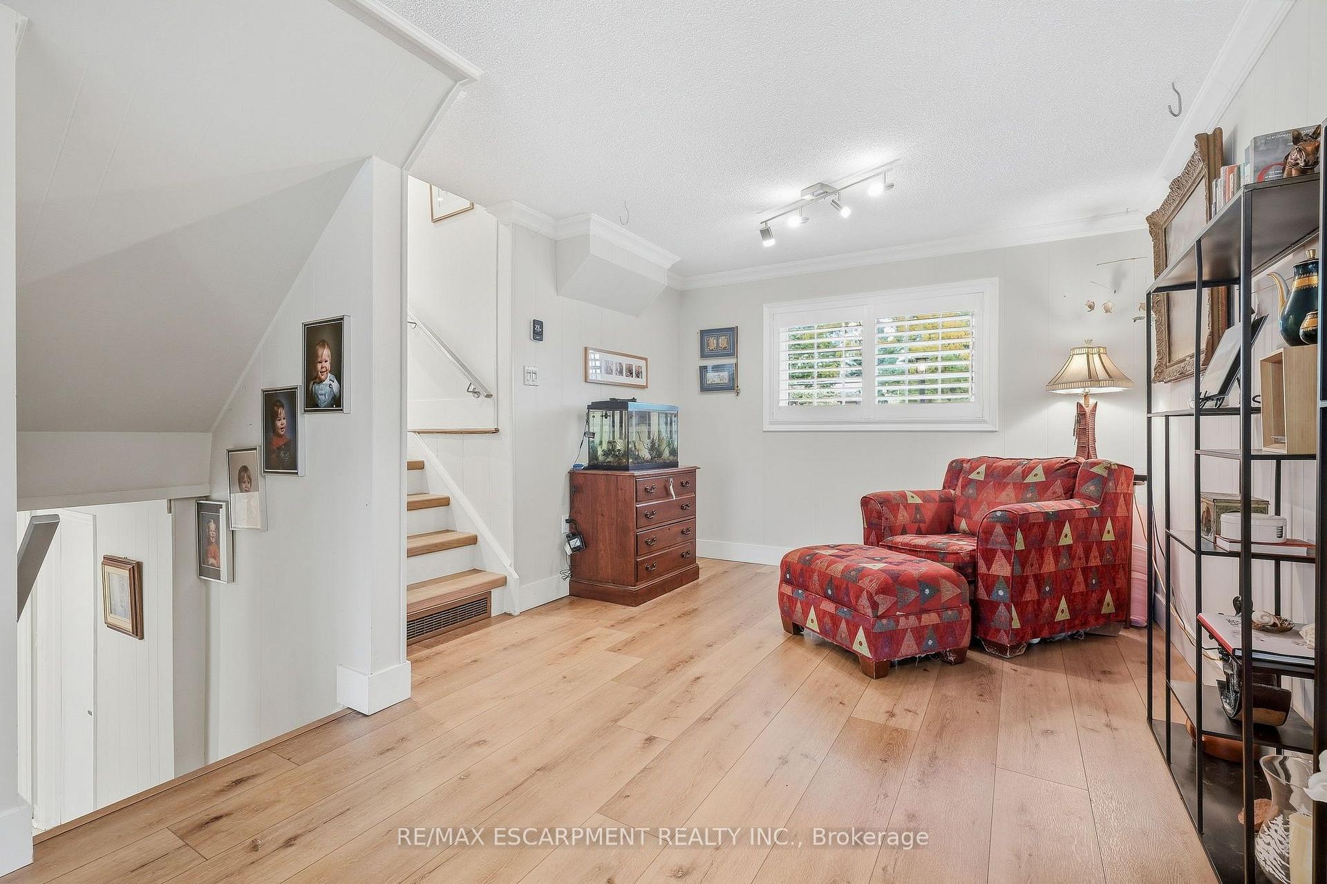 Photo 16 of 502 Karen Drive, Burlington, Brant — HOMEH