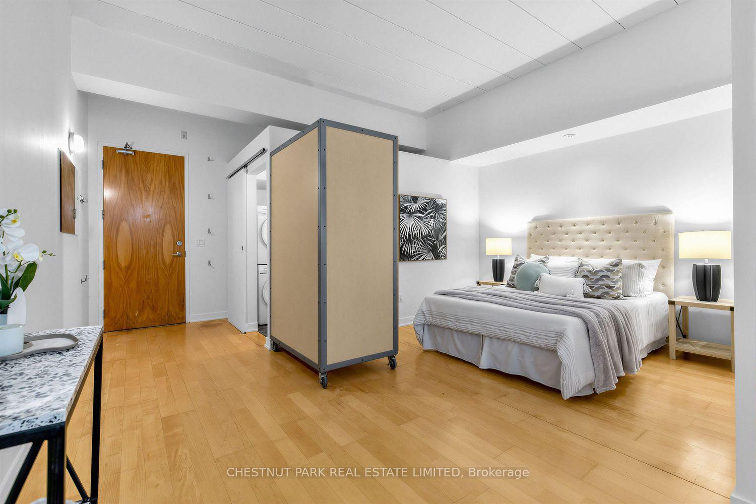 Photo 4 of Unit 409, 160 Baldwin Street, Toronto, Kensington-Chinatown — HOMEH
