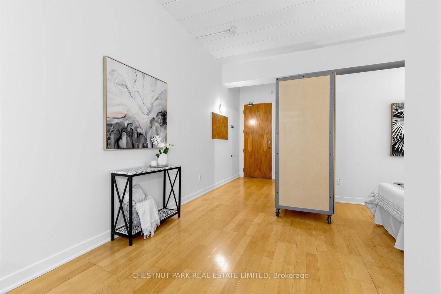 Photo 5 of Unit 409, 160 Baldwin Street, Toronto, Kensington-Chinatown — HOMEH
