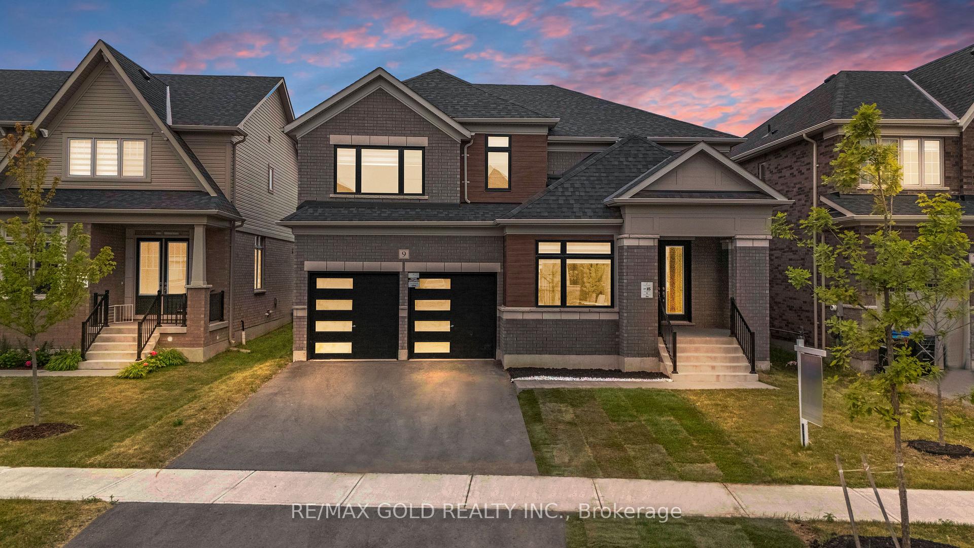 Photo of 9 Sandhill Crescent