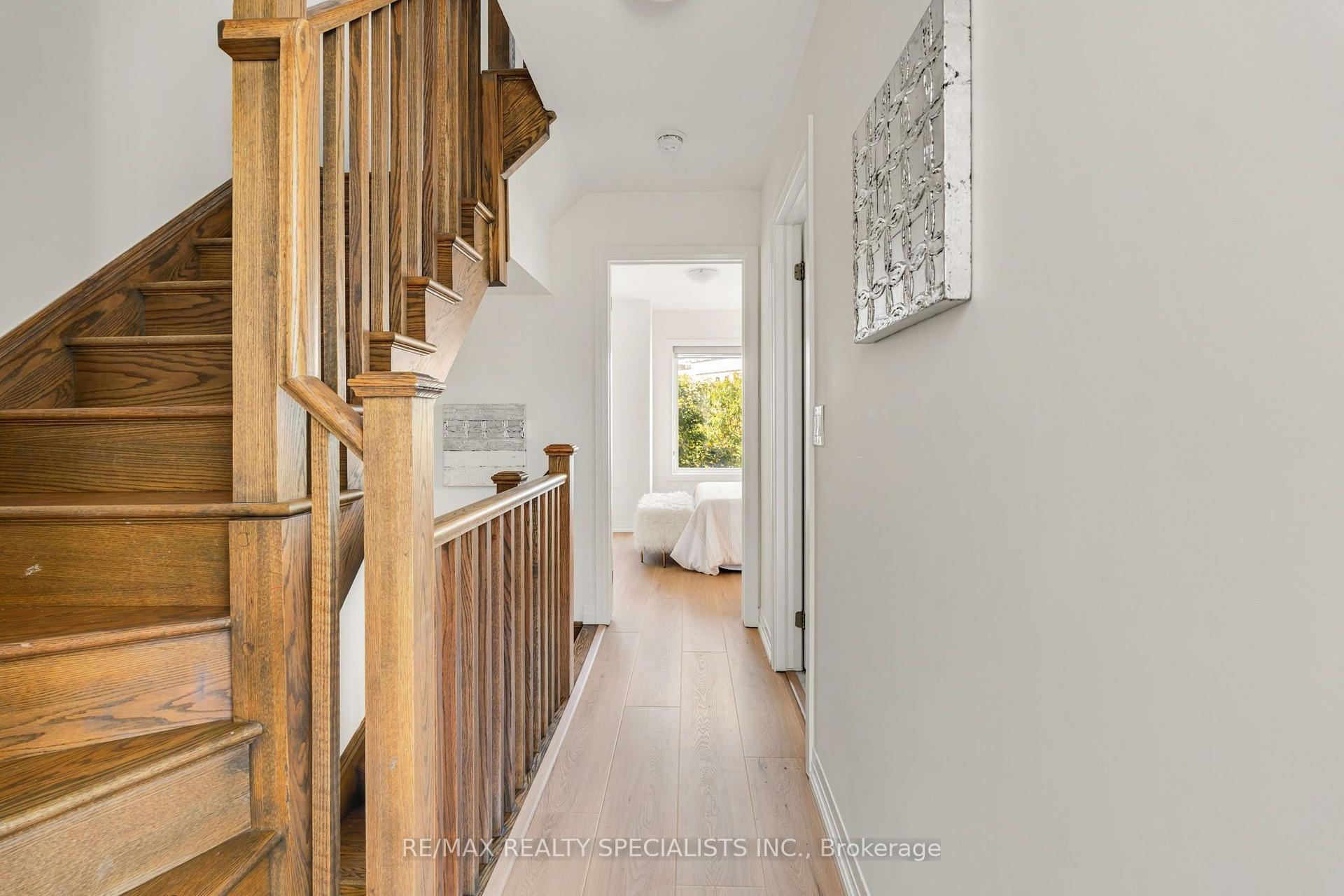 Photo 19 of 162 William Duncan Road, North York, Downsview-Roding-CFB — HOMEH