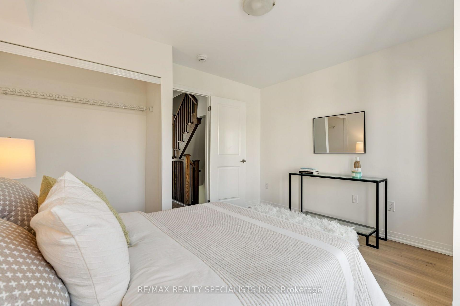 Photo 27 of 162 William Duncan Road, North York, Downsview-Roding-CFB — HOMEH
