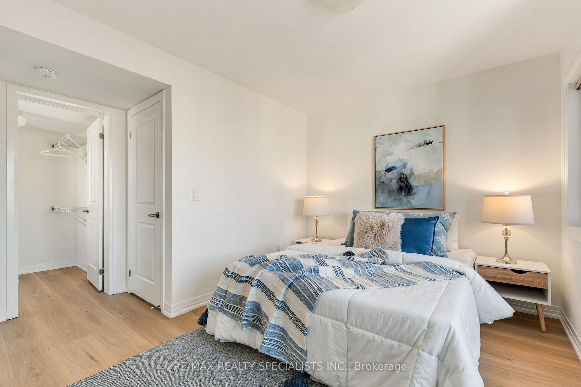 Photo 31 of 162 William Duncan Road, North York, Downsview-Roding-CFB — HOMEH