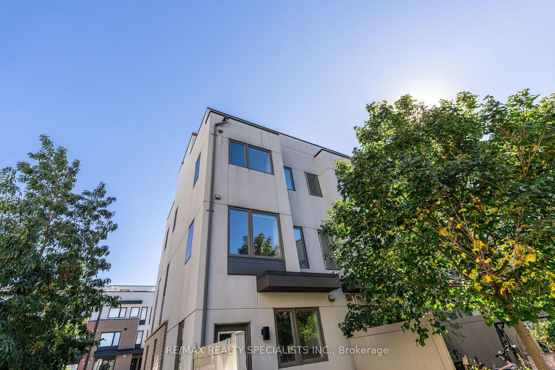 Photo 47 of 162 William Duncan Road, North York, Downsview-Roding-CFB — HOMEH