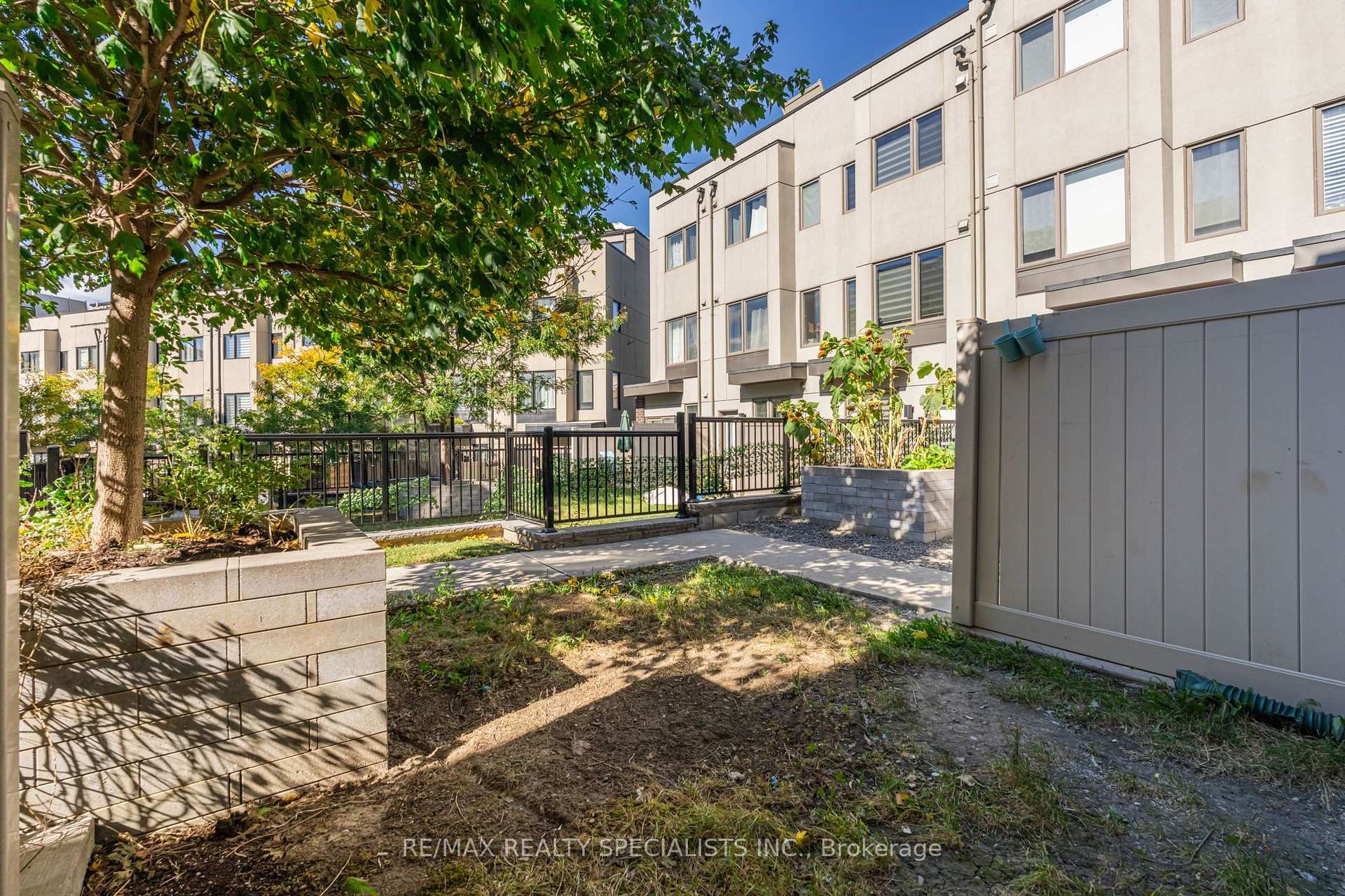 Photo 50 of 162 William Duncan Road, North York, Downsview-Roding-CFB — HOMEH