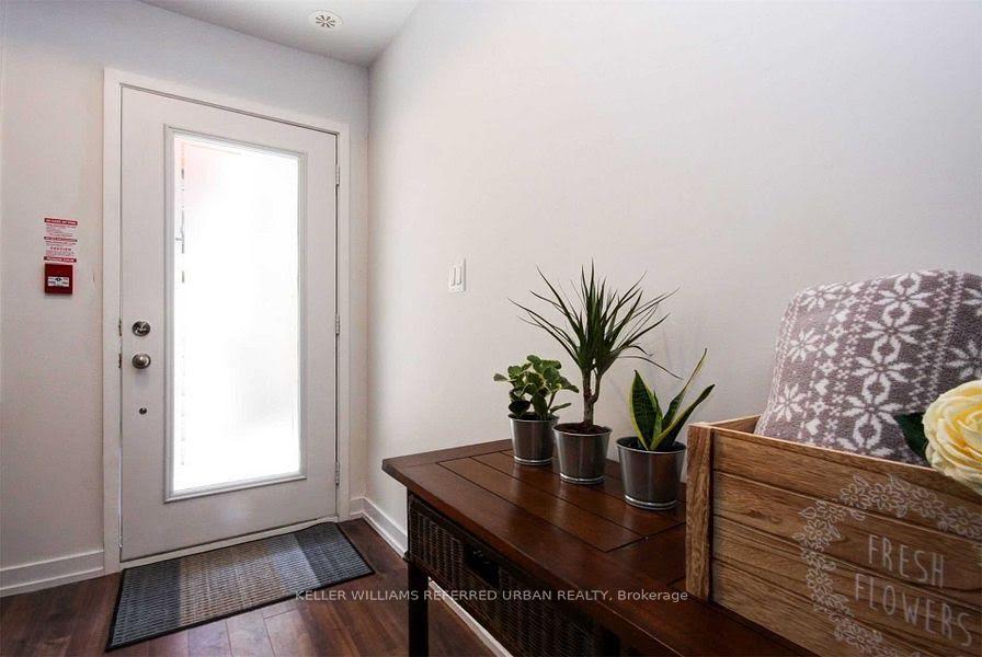Photo 4 of Unit 3B, 867 Wilson Avenue, North York, Downsview-Roding-CFB — HOMEH