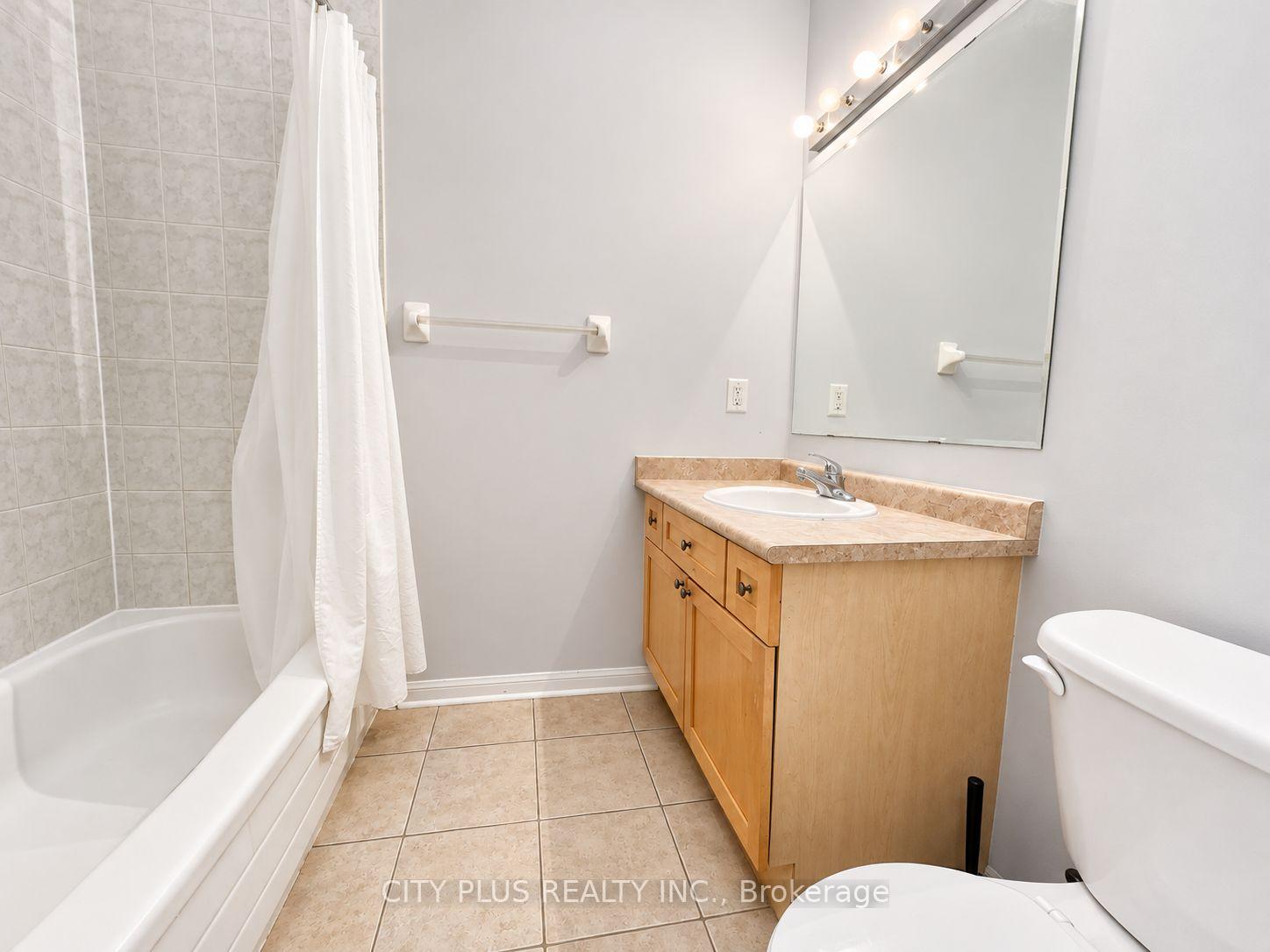 Photo 7 of Unit 2, 2703 Bur Oak Avenue, Markham, Cornell — HOMEH